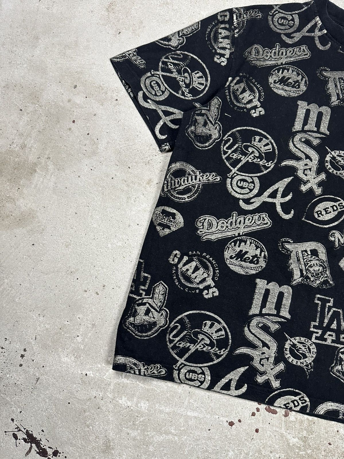 Majestic Vintage Y2K Majestic All Over Prints MLB Teams T Shirt Size US L / EU 52-54 / 3 - 5 Thumbnail