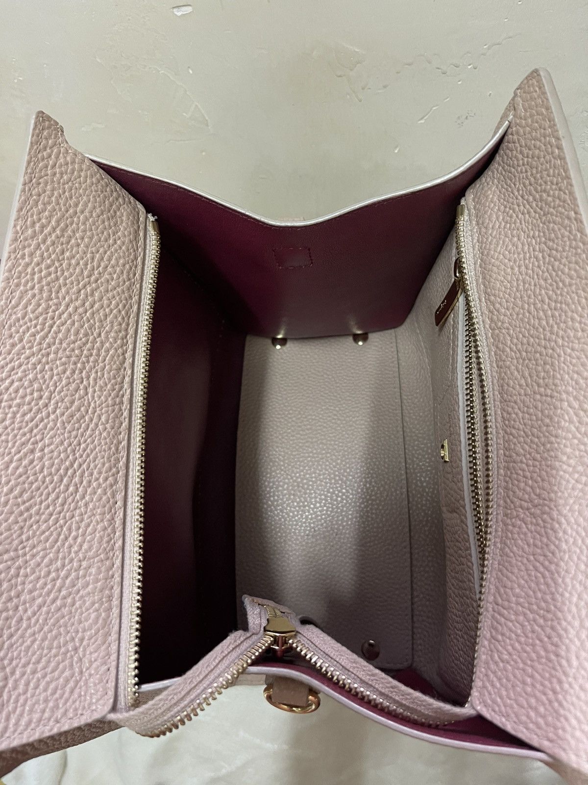 Salvatore Ferragamo Amy Small Tote Salvatore Ferragamo Shoulder/Hand bag Size ONE SIZE - 7 Thumbnail