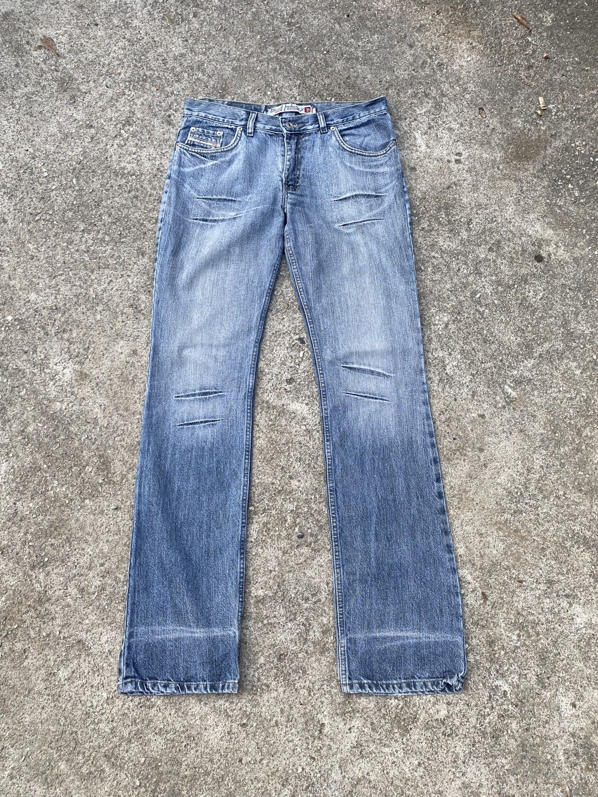 Diesel Vintage 90’s Diesel Industry Open Logo Back Pocket Jeans Size US 30 / EU 46 - 3 Thumbnail