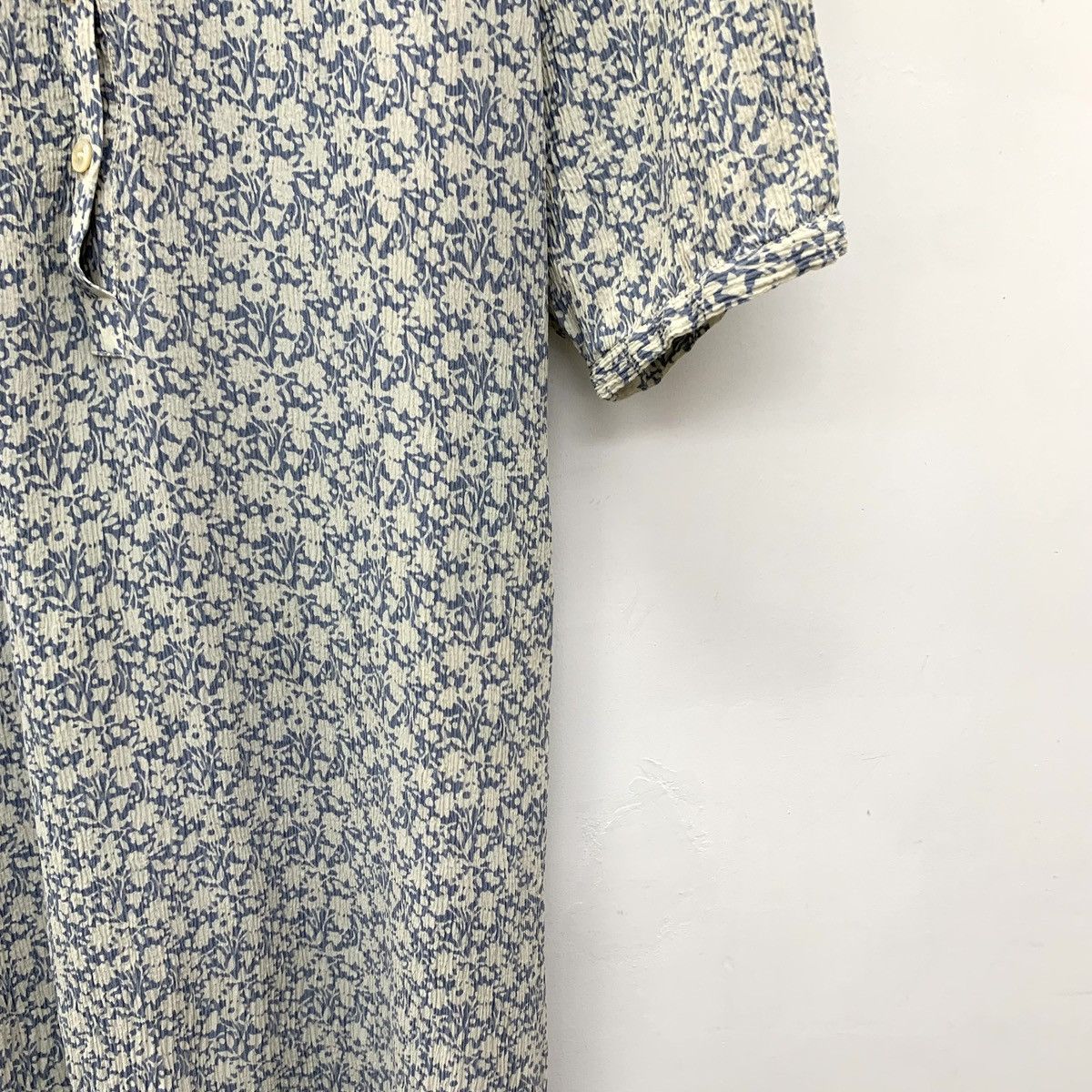 Celine Celine All-over Floral Print Silk Short Sleeve Dress K26WX Size XXS / US 00 / IT 34 - 4 Thumbnail