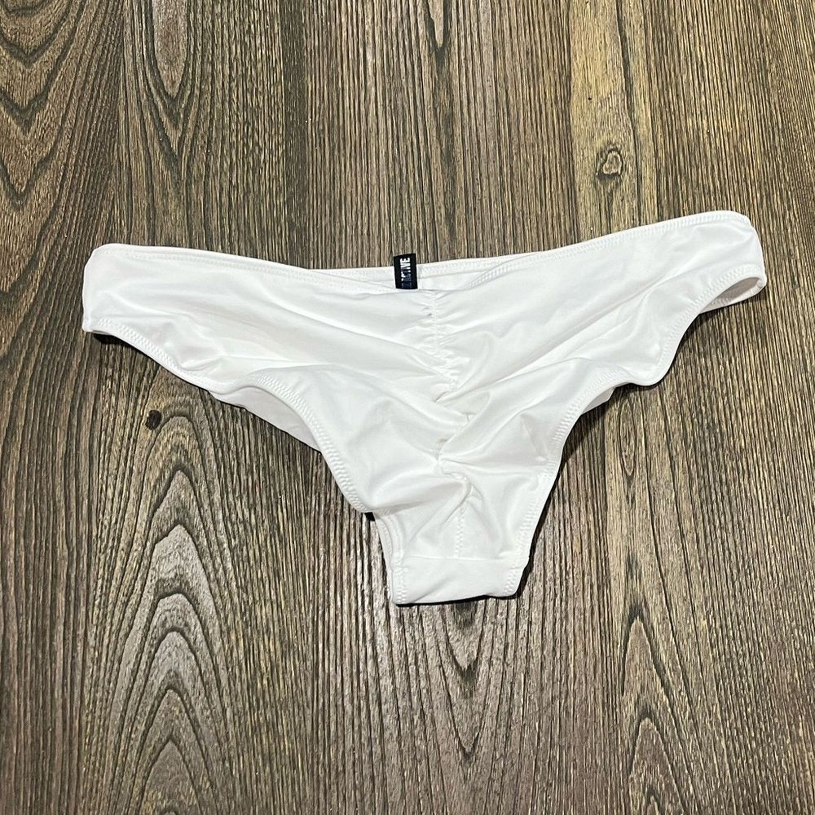 Victoria's Secret NWOT Victoria’s Secret Swim Bikini Bottom Ruched Back Sz XL Size XL / US 12-14 / IT 48-50 - 5 Thumbnail