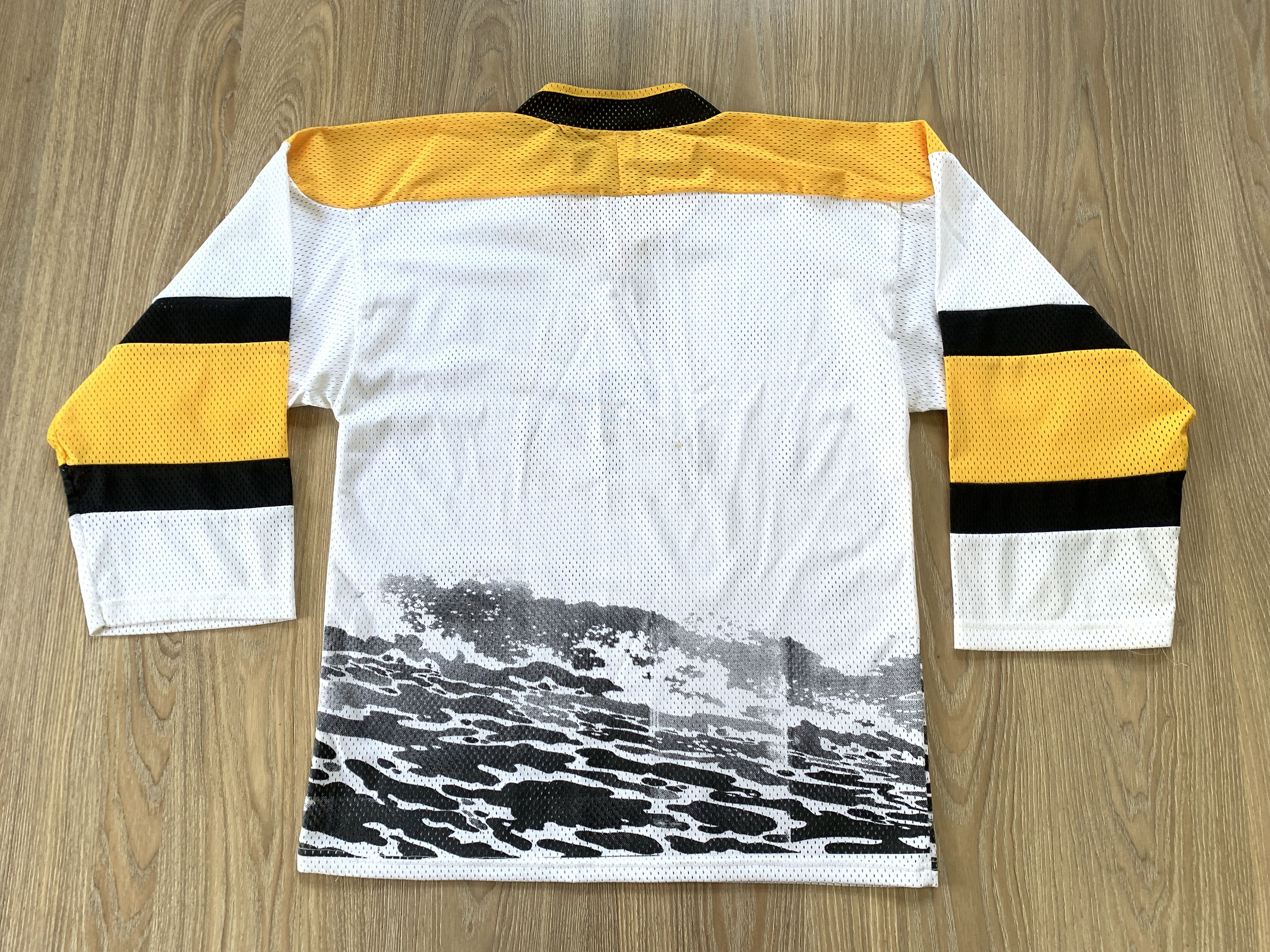 NHL × Vintage Vintage Bracknell Bees Hockey Jersey Size US S / EU 44-46 / 1 - 3 Thumbnail