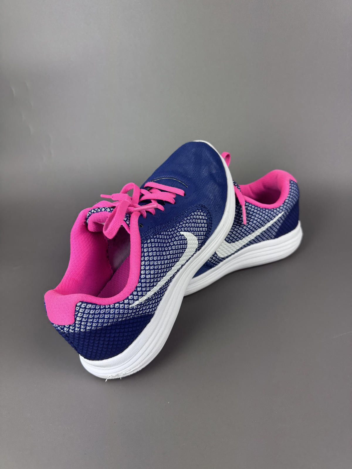 Nike Nike Women's Running Shoes Blue with Pink Accents Size US 7 / IT 37 - 2 Thumbnail