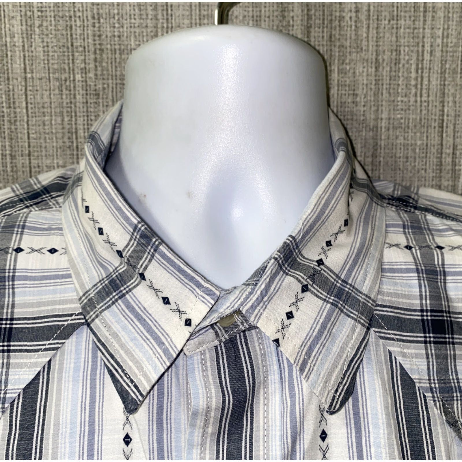 Lucky Brand Lucky Brand Sportswear Shirt XL Blue/Gray Plaid Snap Button Short Sleeve Men Regular Button-Up Size US XL / EU 56 / 4 - 3 Thumbnail