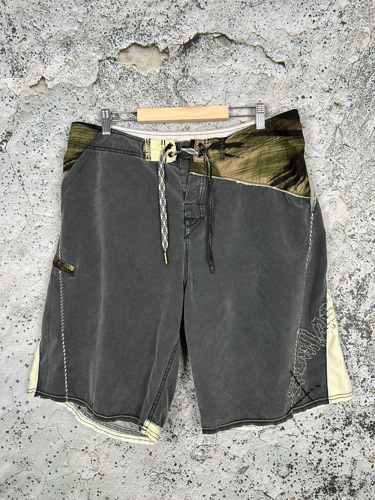 Vintage Quiksilver 90s Surf Style Shorts Skate Rare Baggy