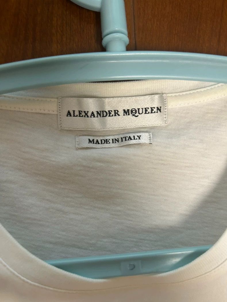 Alexander McQueen Alexander McQUEEN White short - sleeve T - shirt with skull Size US L / EU 52-54 / 3 - 3 Thumbnail