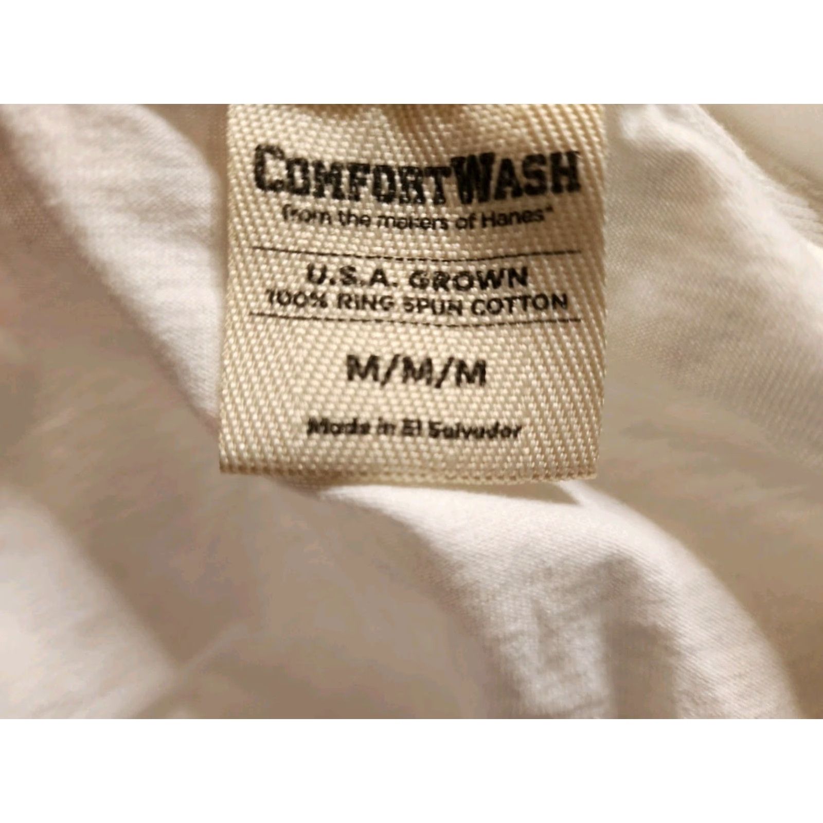 Vintage Comfort Wash Women's Travel Souvenir V-Neck T-Shirt M Beige East Hampton NY Size M / US 6-8 / IT 42-44 - 5 Thumbnail