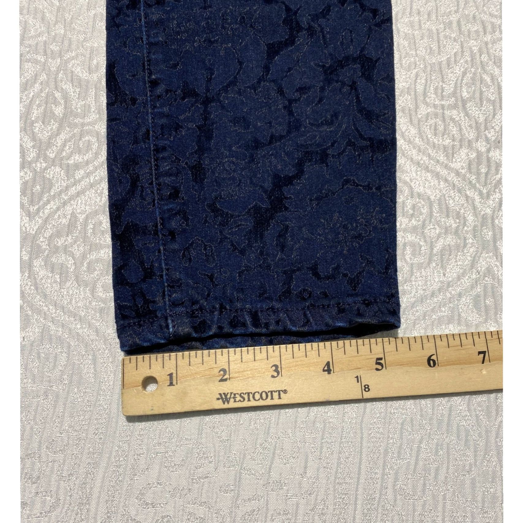 Banana Republic VINTAGE Banana Republic Womens Pants Blue Floral Embossed Straight Leg 28 Slim 5-Pocket Design Cotton Rayon Spandex Button Zip Women's Pants Size 28" / US 6 / IT 42 - 7 Thumbnail