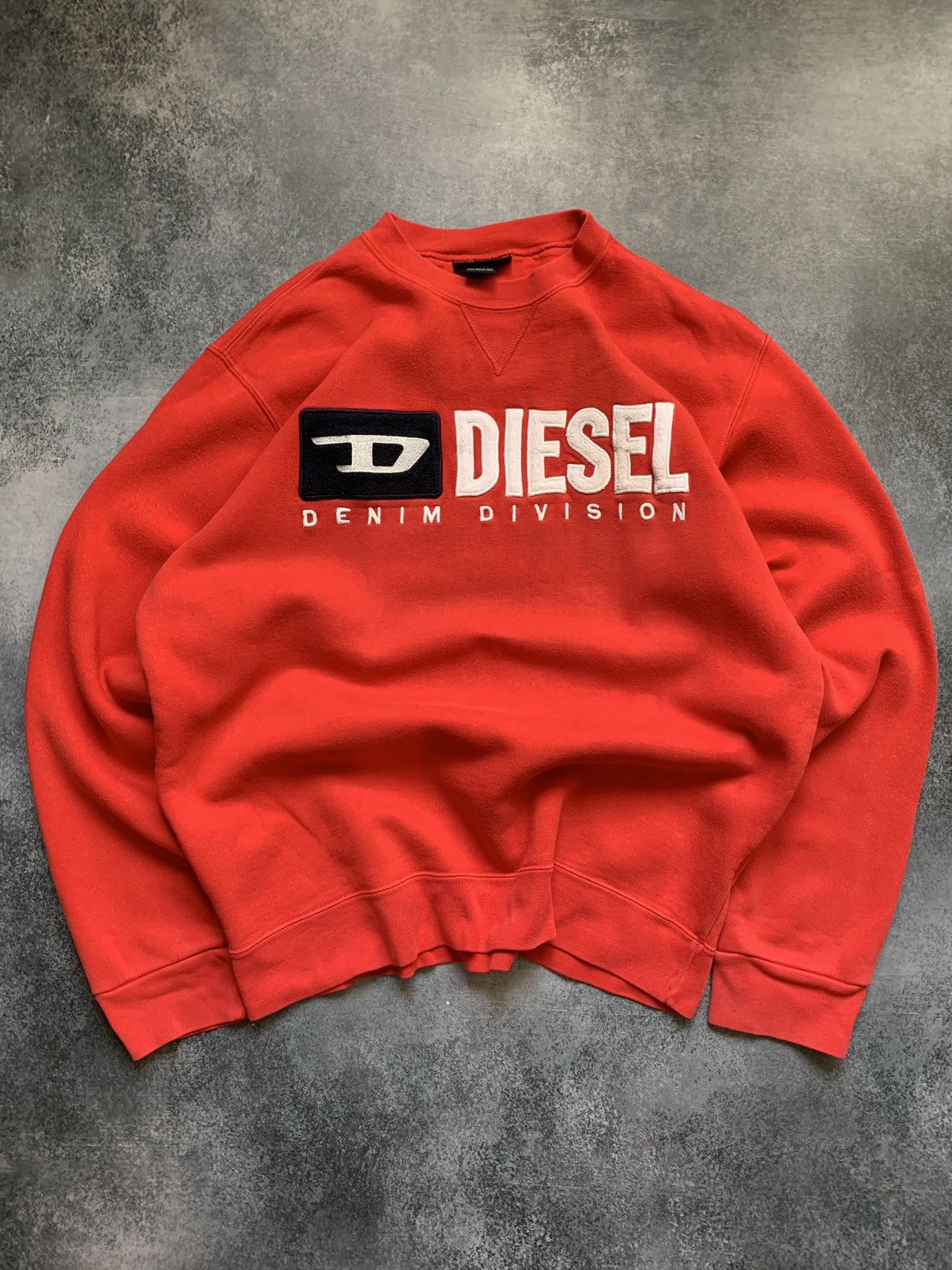 Diesel × Japanese Brand × Vintage Vintage Diesel Big Center Logo Sweatshirt y2k Size US M / EU 48-50 / 2 - 1 Thumbnail