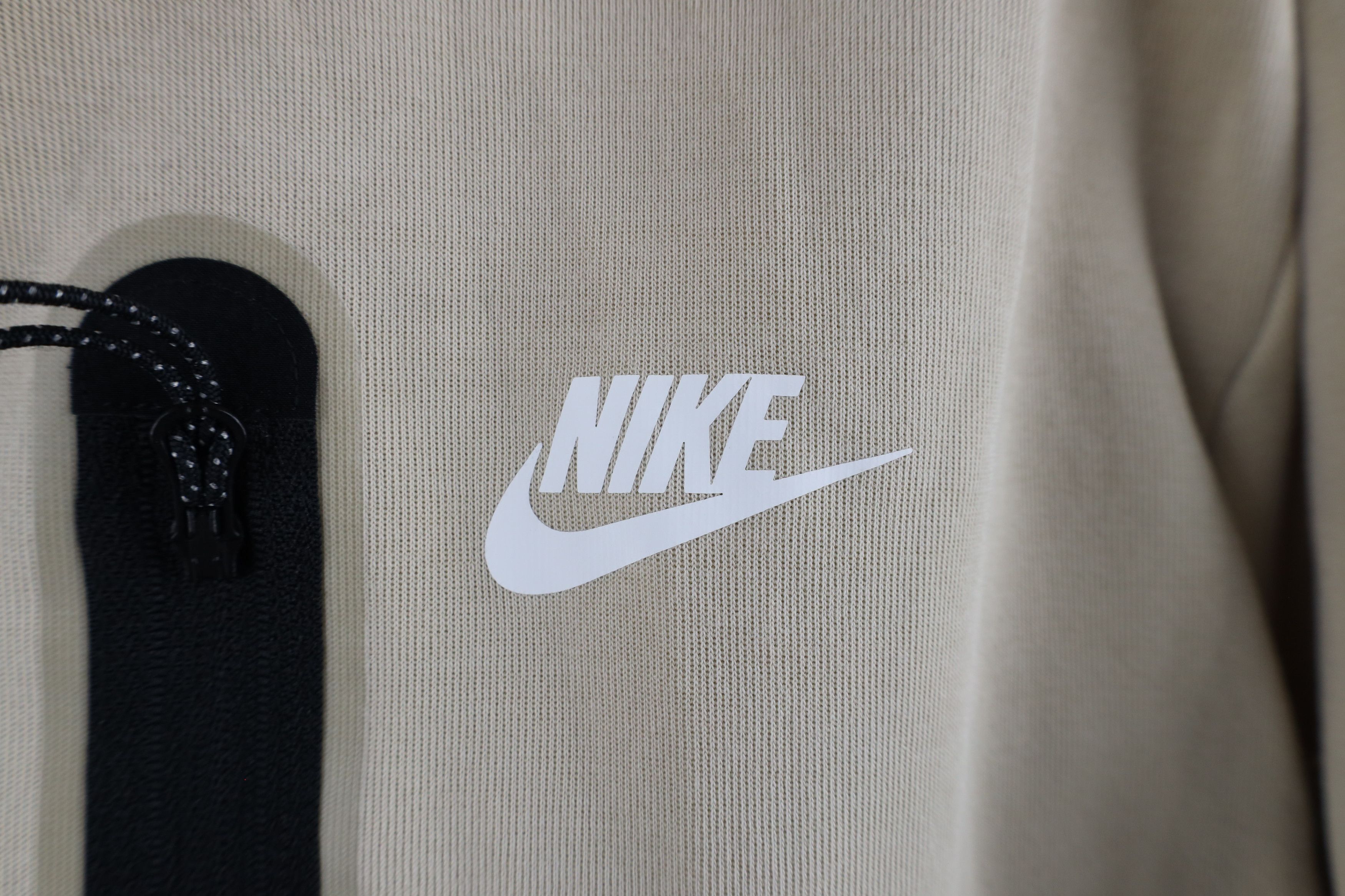Nike × Vintage Nike Sportswear Tech Fleece Full Zip Hoodie Sweatshirt Beige Size S / US 4 / IT 40 - 4 Thumbnail