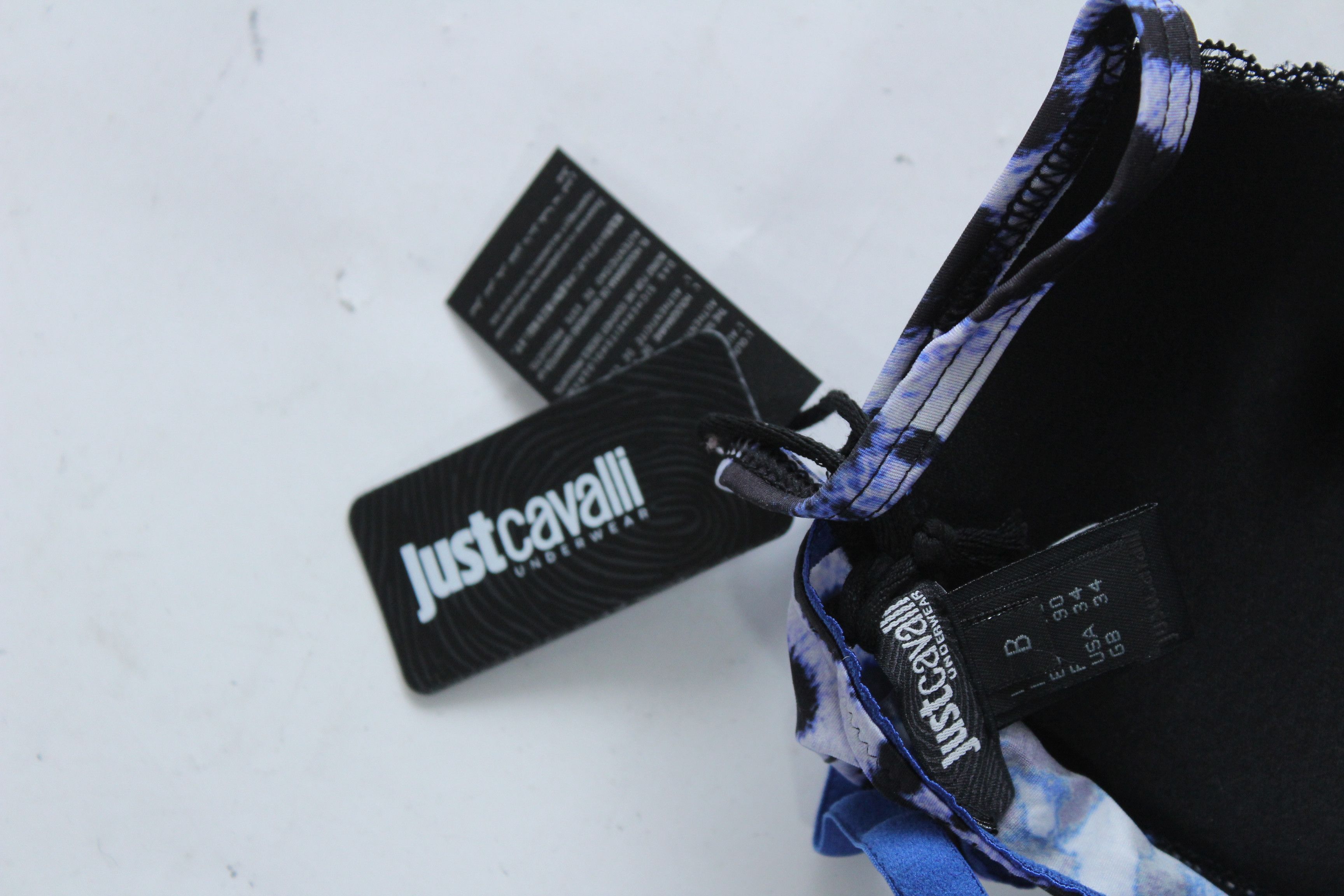 Just Cavalli Just Cavalli Swimsuit New Size B/34US/34GB Rare Hype Size S / US 4 / IT 40 - 7 Thumbnail