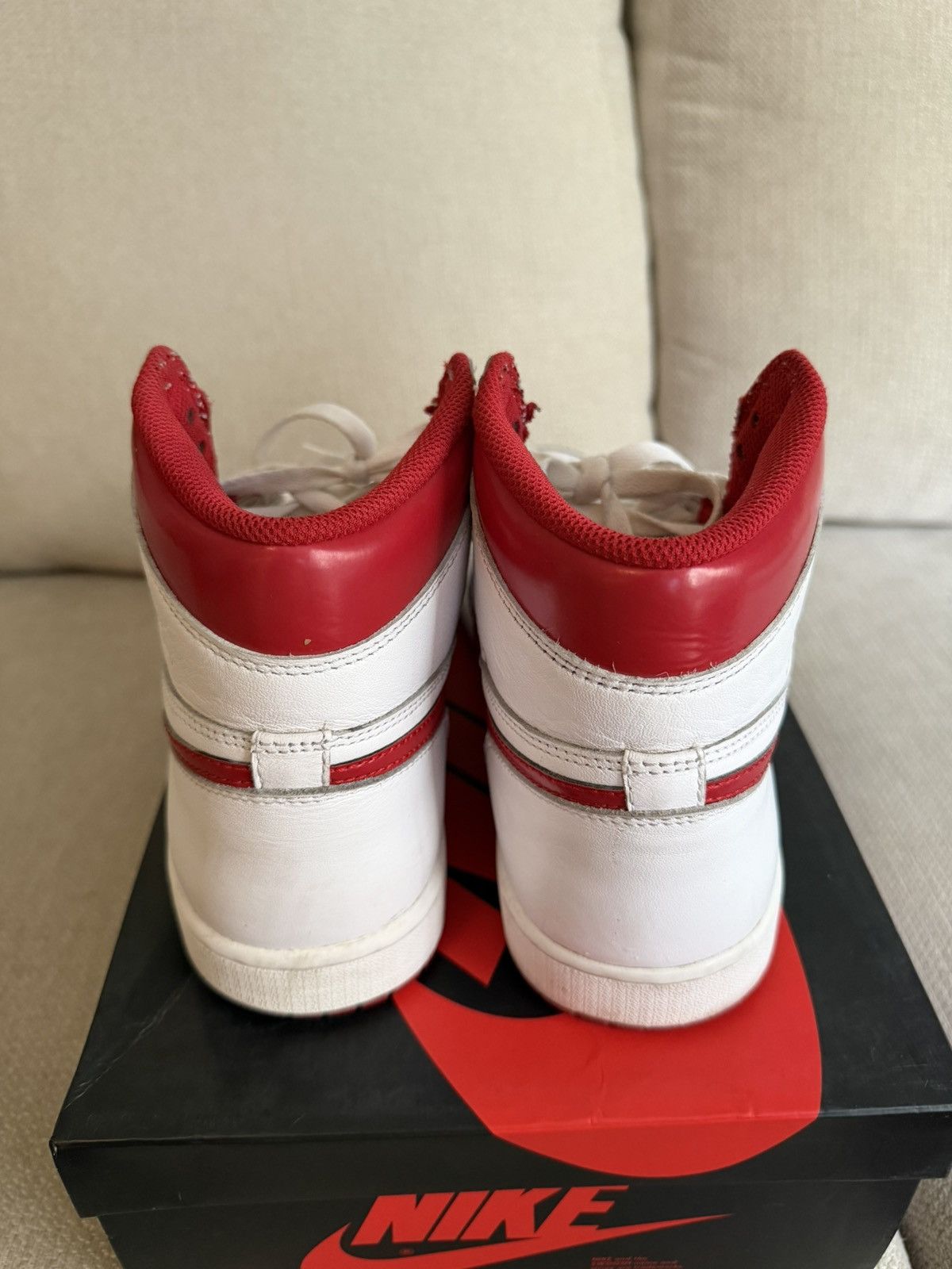 Jordan Brand JORDAN 1 RETRO - Metallic Red (2017) Size US 10 / EU 43 - 5 Thumbnail