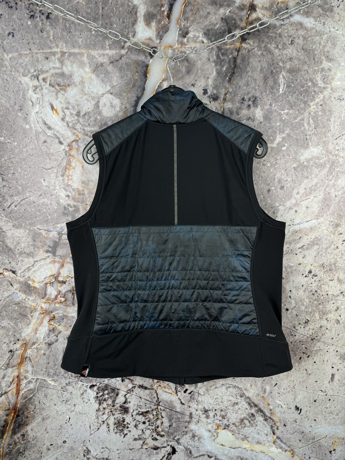 New Balance Men’s New Balance Vest Streetwear Size XXL Size US XXL / EU 58 / 5 - 9 Thumbnail