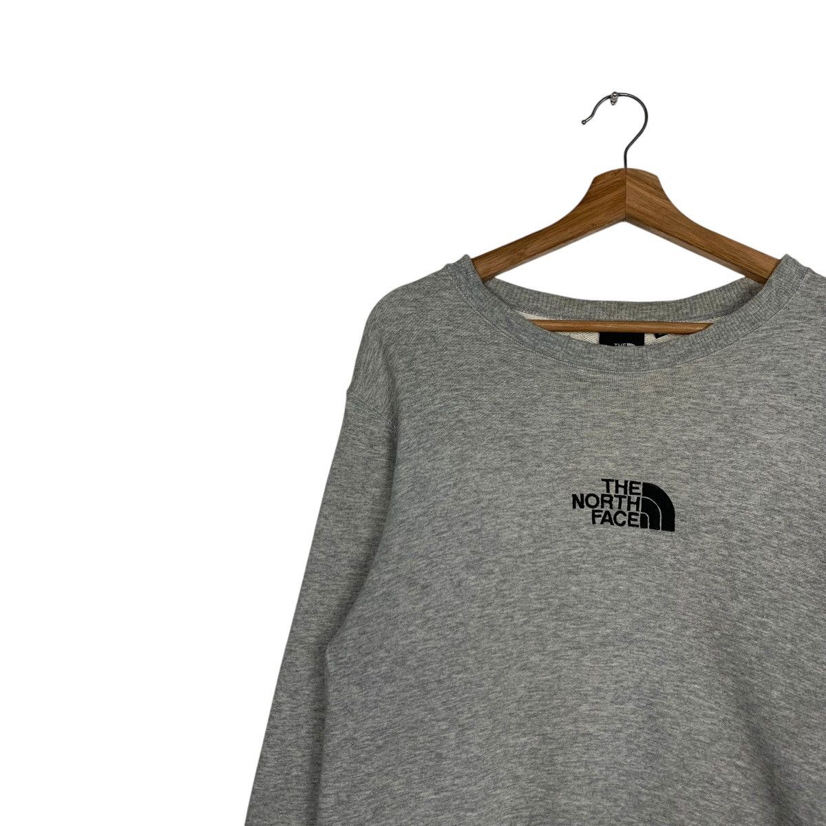 The North Face THE NORTH FACE Embroidery Center Logo Sweatshirt #1898-C83 Size US S / EU 44-46 / 1 - 6 Thumbnail