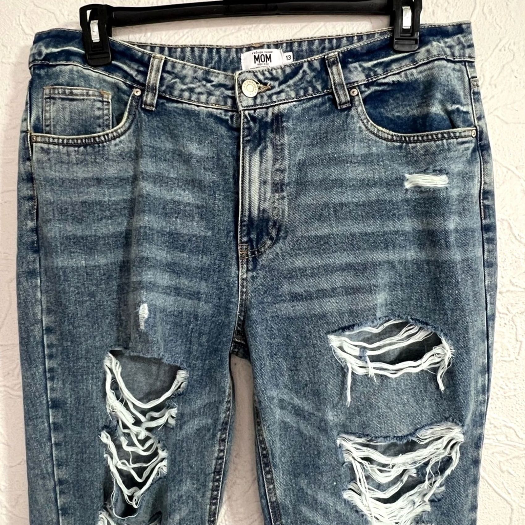 Vintage Refuge Denim Mom High Rise Distressed Light Blue Womens Jeans Size 13 - Quick Shipping Size 34" / US 12 / IT 48 - 4 Thumbnail