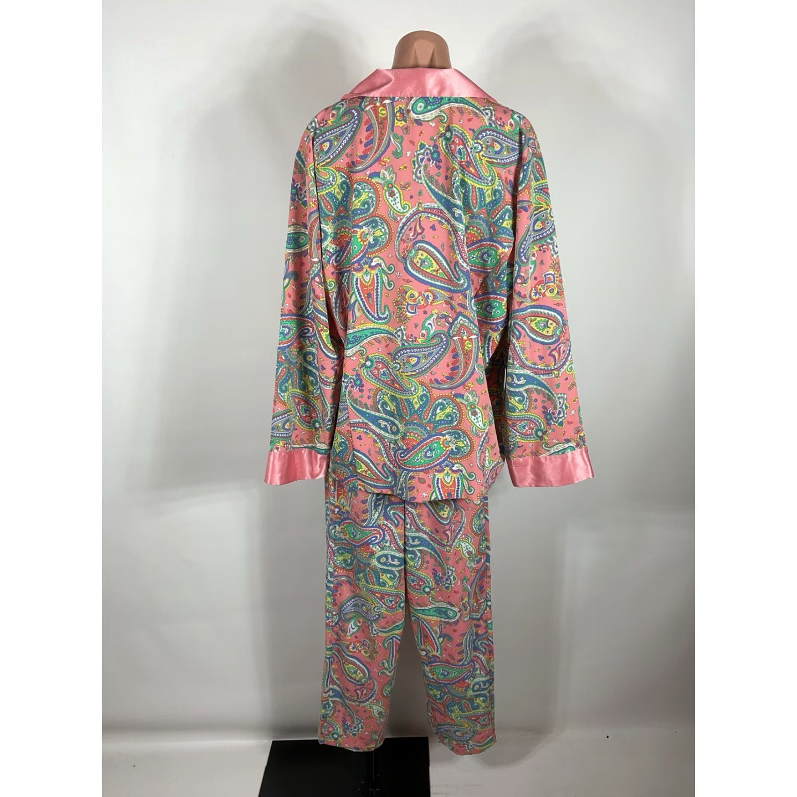 VINTAGE Victoria's Secret Pink Satin Paisley Floral Pajamas Set SZ Large Women Satin Pajamas Set L Pink 90s American Womens