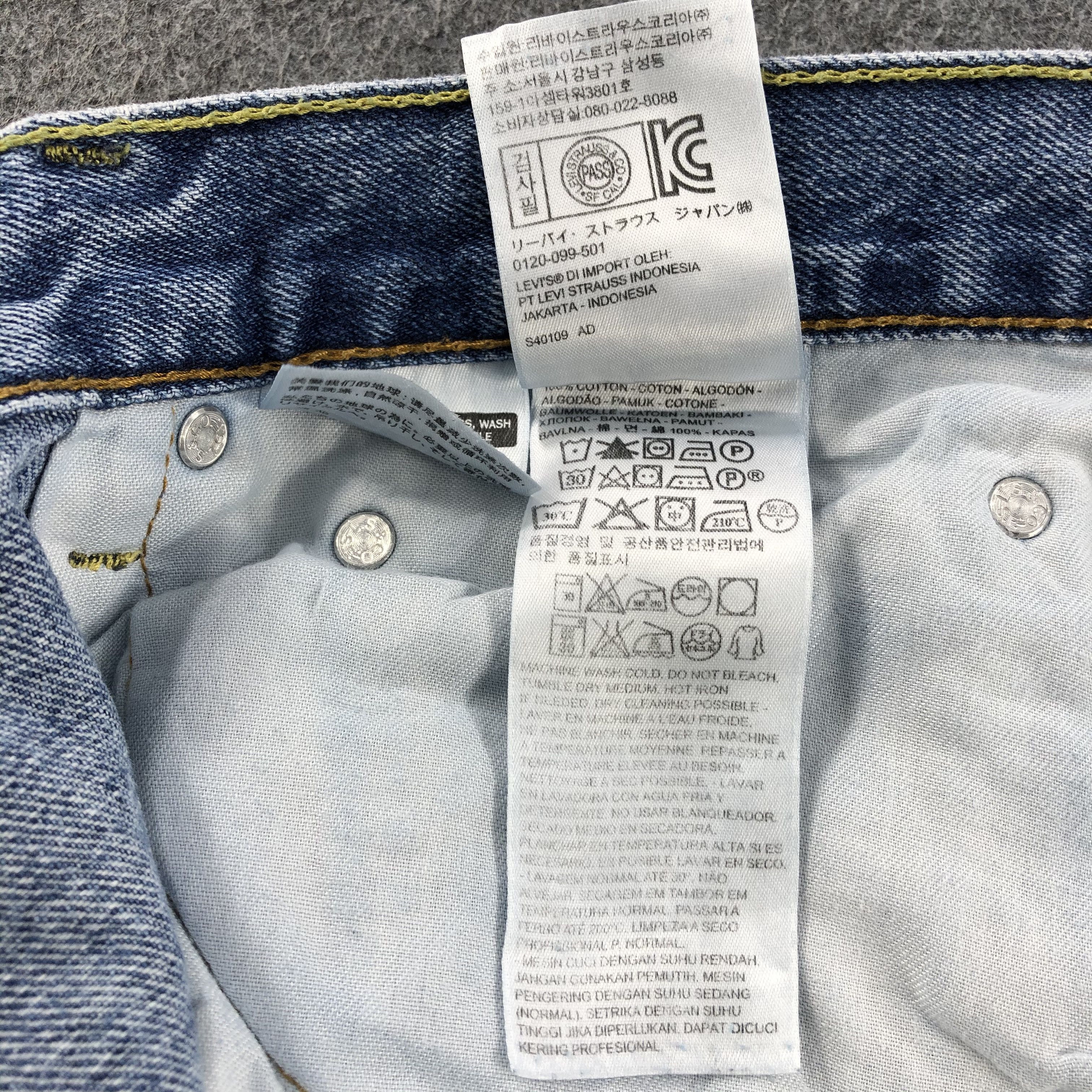 Vintage Levis 505 Jeans Blue Wash Denim-J1117