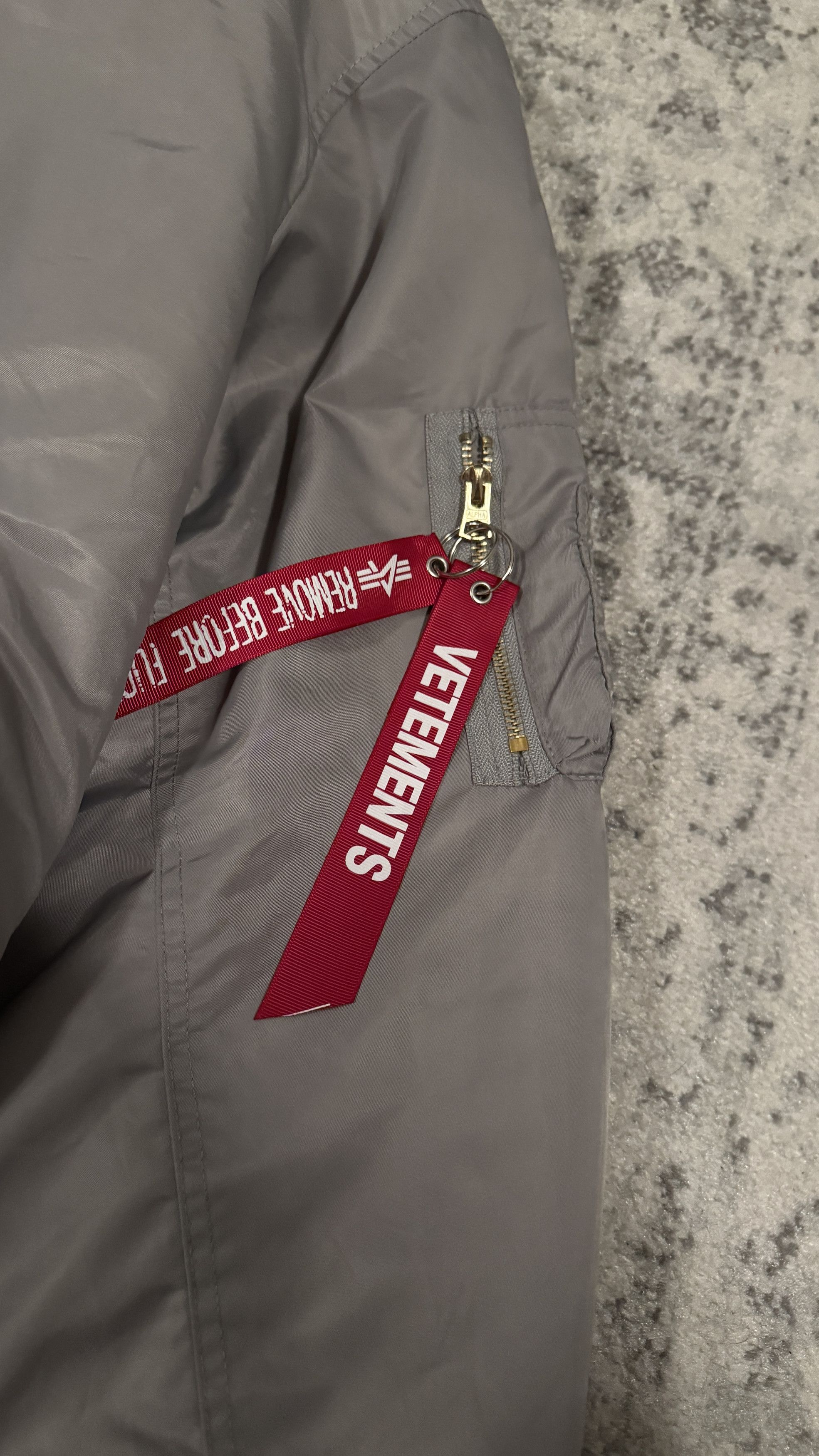 Alpha Industries × Vetements Vetements x Alpha Industries 2018 Reversible Bomber Jacket Size US XS / EU 42 / 0 - 2 Thumbnail