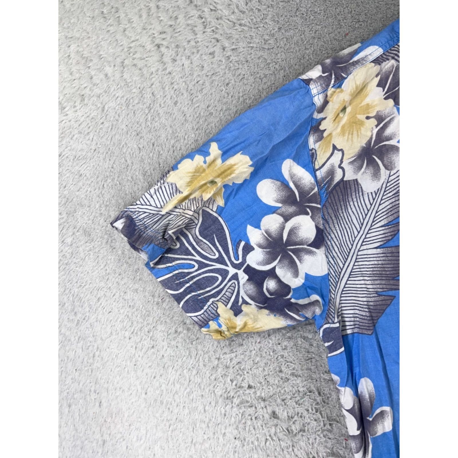 Vintage Decoded Shirt Men XL Blue Floral Hawaiian 100% Rayon Button-Up Aloha Luau Vacation Resort Casual Mens Shirt Size US XL / EU 56 / 4 - 3 Thumbnail