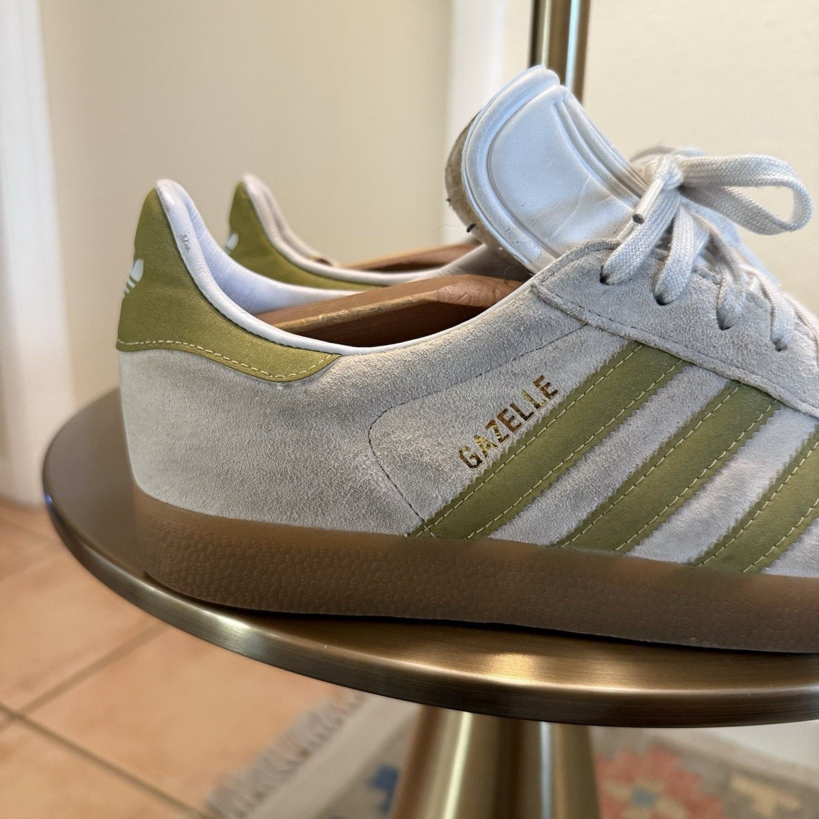 Adidas 2016 Adidas Gazelle White Gold Green Gum BB5495 Shoe Sneaker Size US 8.5 / EU 41-42 - 2 Thumbnail