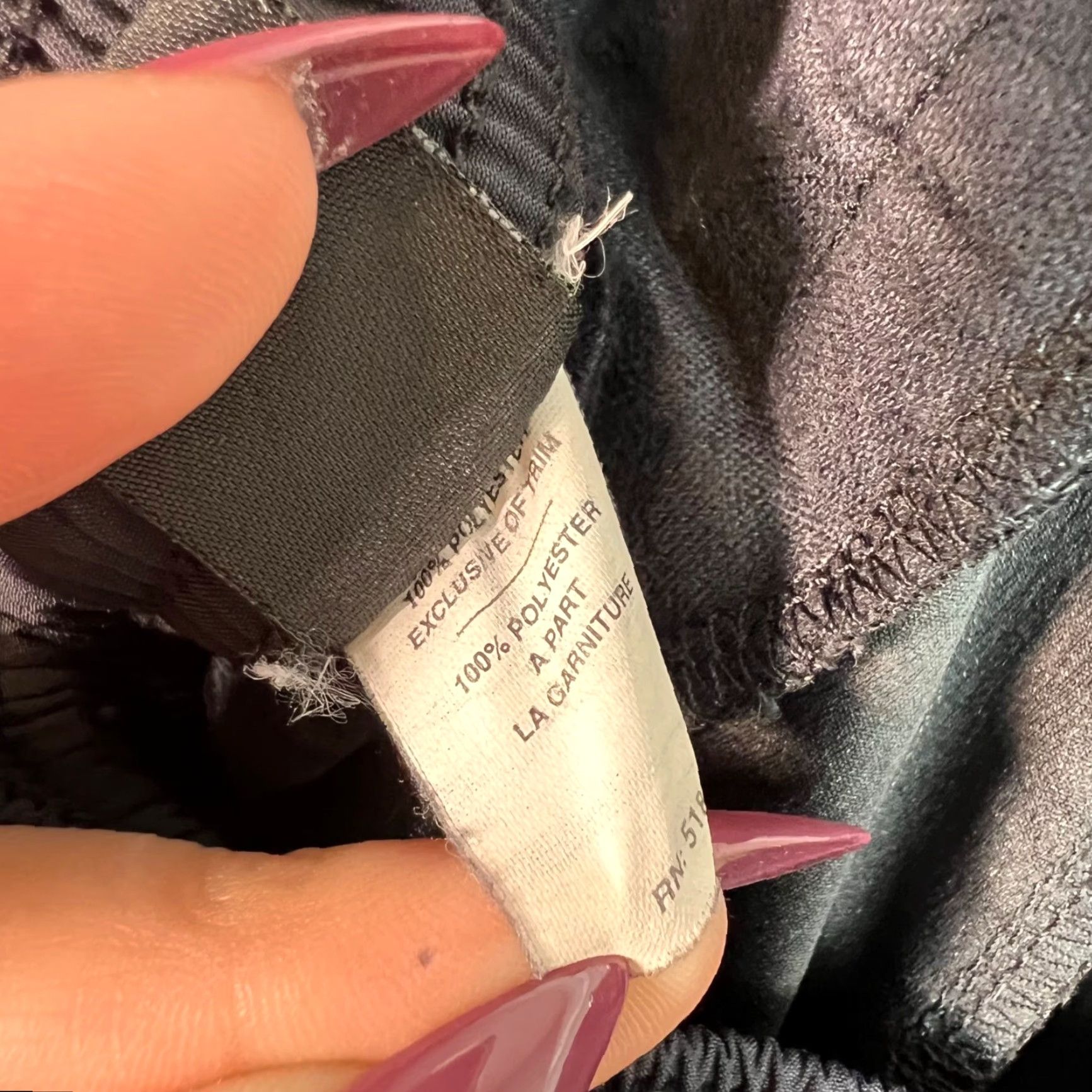 Patagonia Patagonia Womens Small Black & Gray Track Pants - Size S - Side Zip - Activewear Hiking - Regular Inseam 31 in - Polyester Windbreaker Style Size 28" / US 6 / IT 42 - 4 Thumbnail