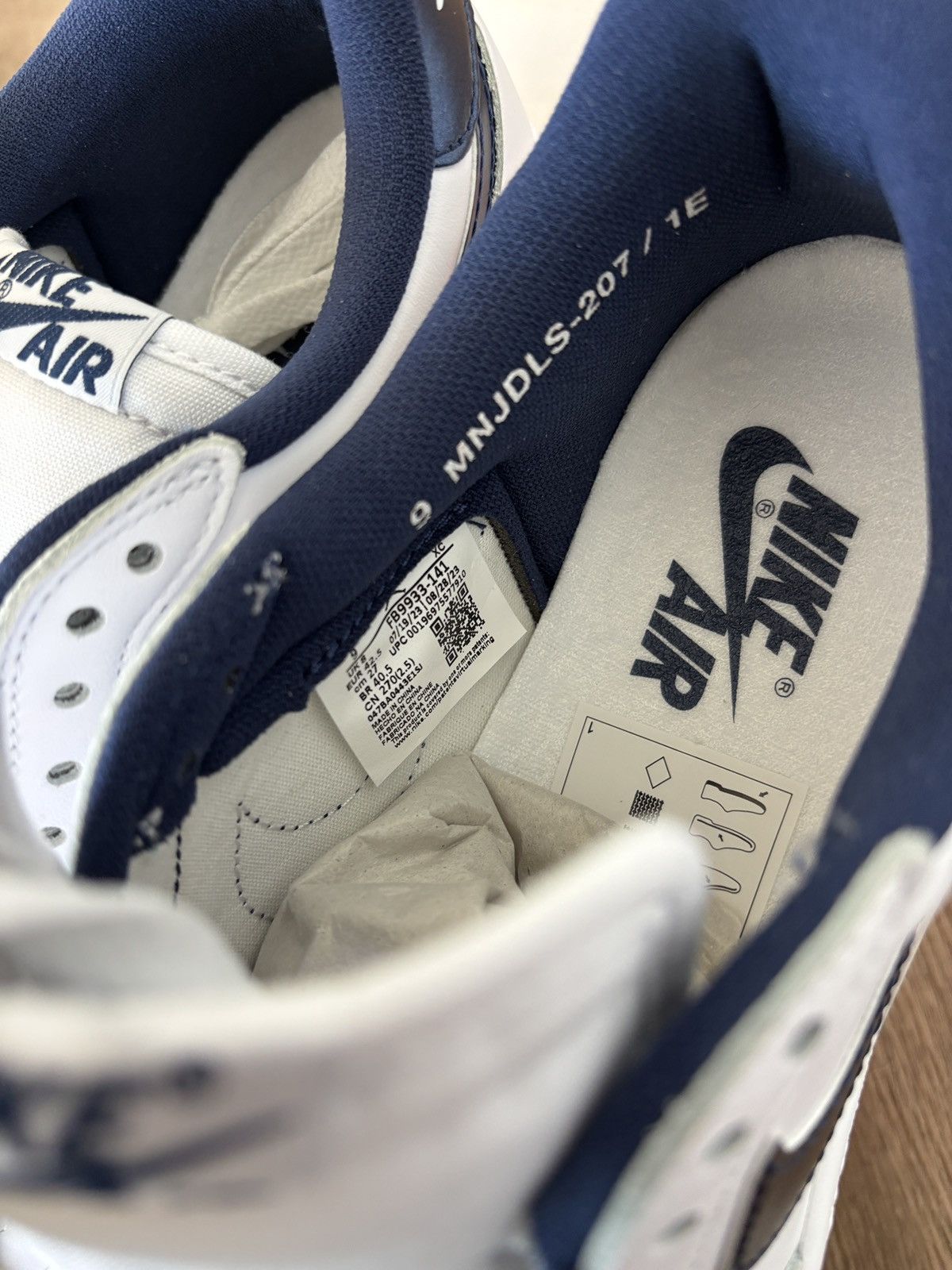 Jordan Brand Jordan 1 Low 85 White Metallic Navy 2024 Size US 9 / EU 42 - 3 Thumbnail