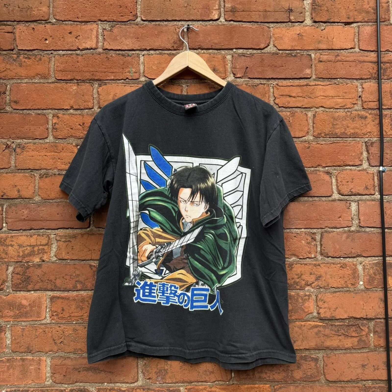 Other Vintage attack on titan t shirt L Size US L / EU 52-54 / 3 - 3 Thumbnail