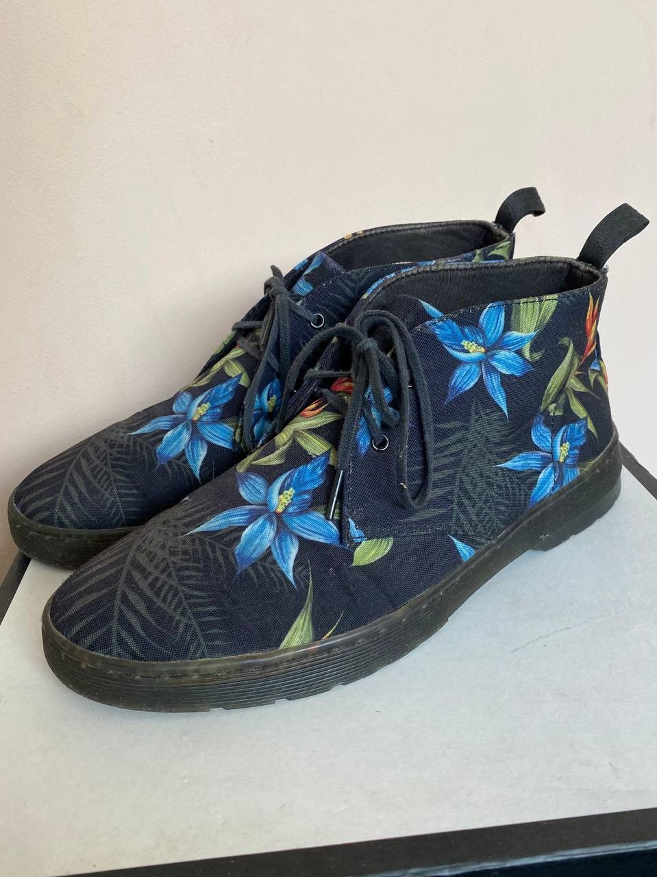 Dr. Martens Dr Martens Daytona Black Hawaiian Floral T Canvas Ankle Size US 10 / EU 43 - 3 Thumbnail