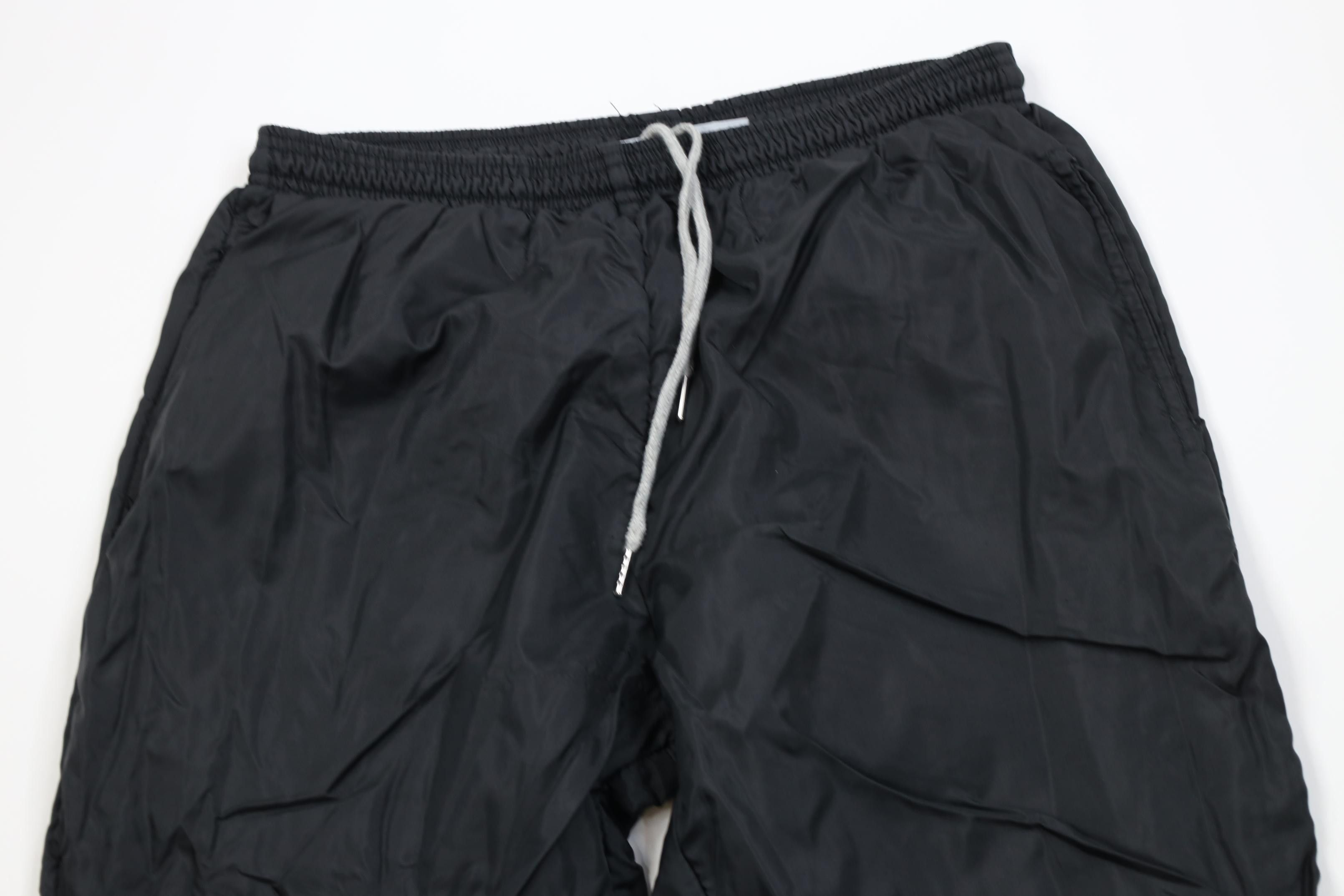 Vintage Vintage 90s Streetwear Windbreaker Joggers Pants USA Black Size US 34 / EU 50 - 2 Thumbnail