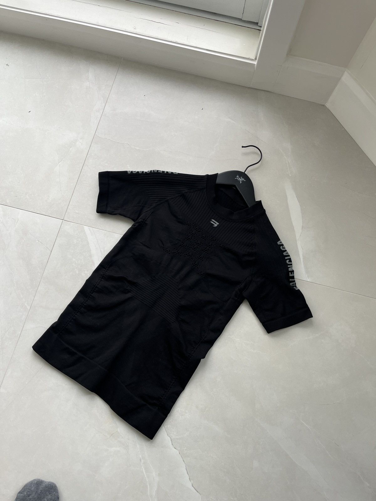 Balenciaga Balenciaga B logo Athletic T shirt Size M / US 6-8 / IT 42-44 - 3 Thumbnail