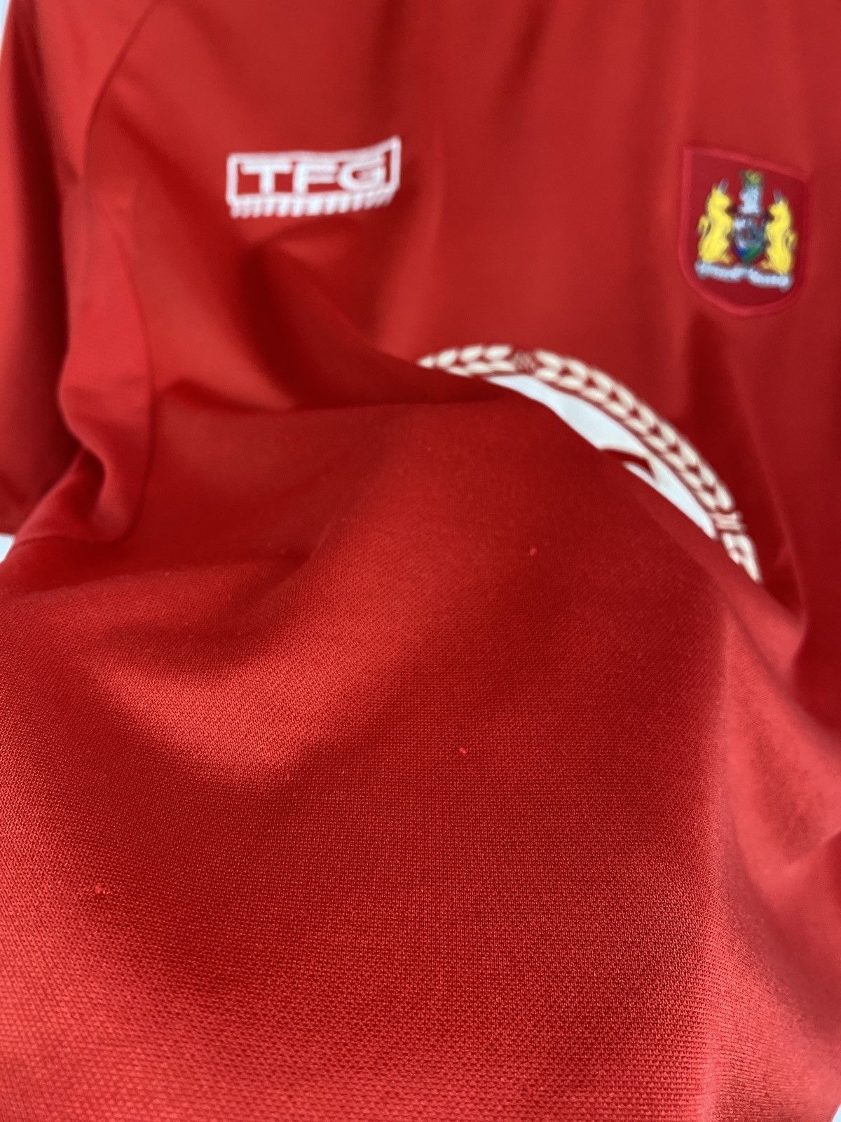 Adidas 🏴󠁧󠁢󠁥󠁮󠁧󠁿 Vintage 2004 TFG Bristol City Soccer Jersey Rare Retro Size US S / EU 44-46 / 1 - 12 Thumbnail