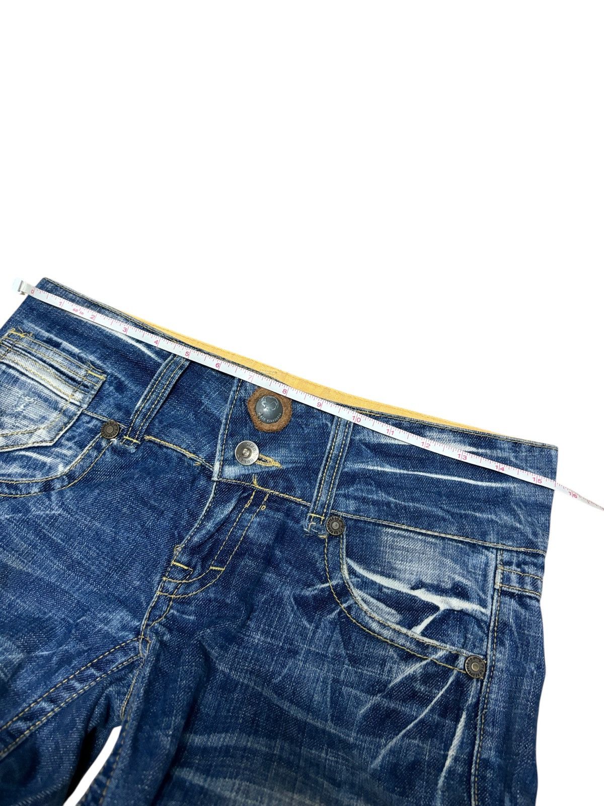 Japanese Brand Y2K Red Pepper Wide Flare Denim Jeans Size 30" / US 8 / IT 44 - 9 Thumbnail
