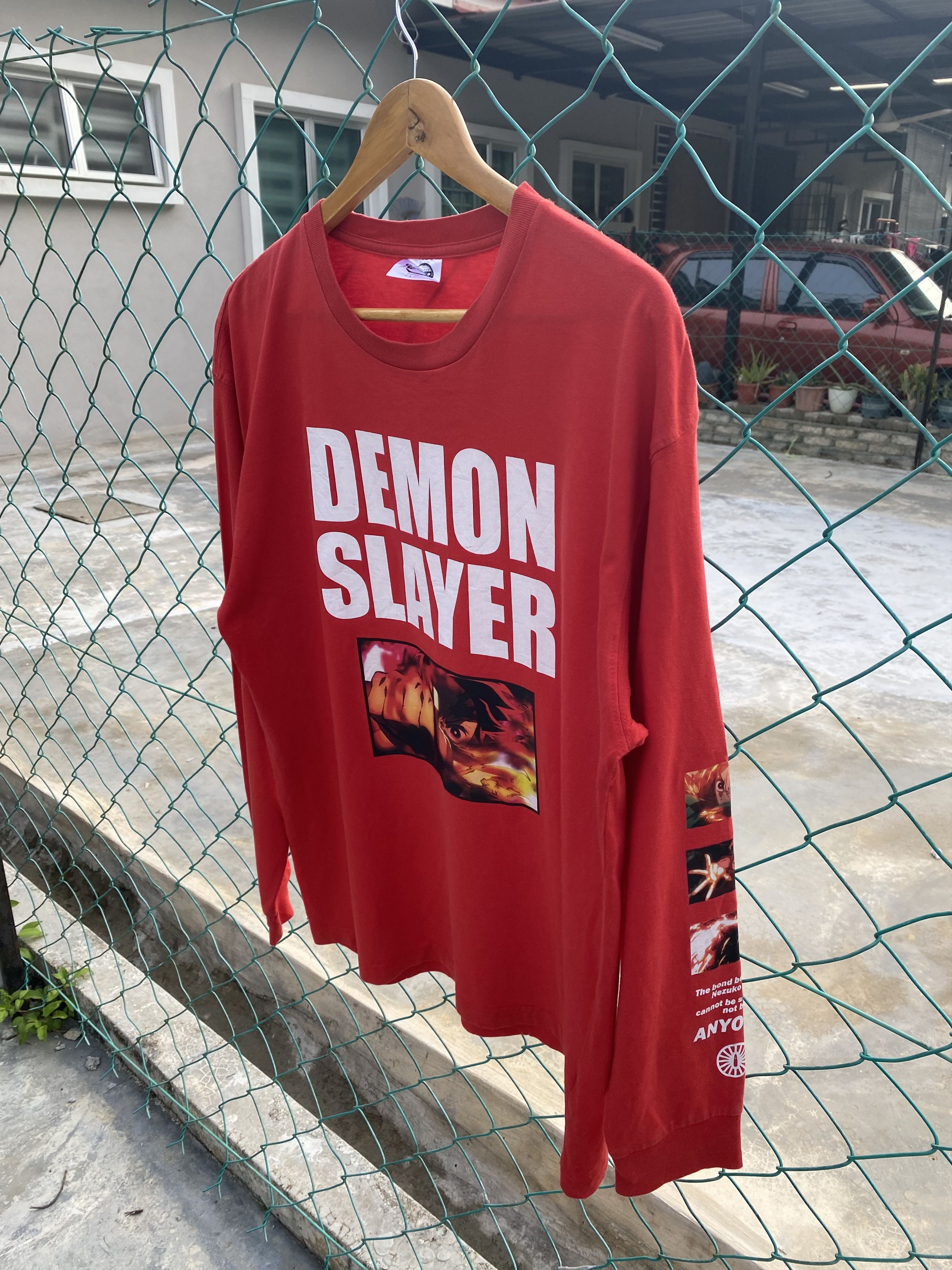GU Demon slayer X GU long sleeve tees Size US L / EU 52-54 / 3 - 4 Thumbnail
