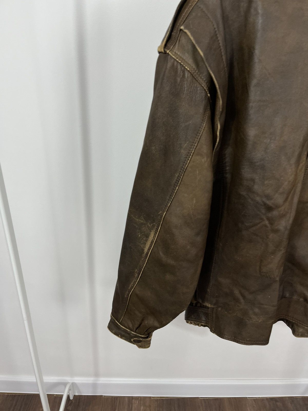 Vintage Vintage Leather Biker Jacket Size US L / EU 52-54 / 3 - 11 Thumbnail