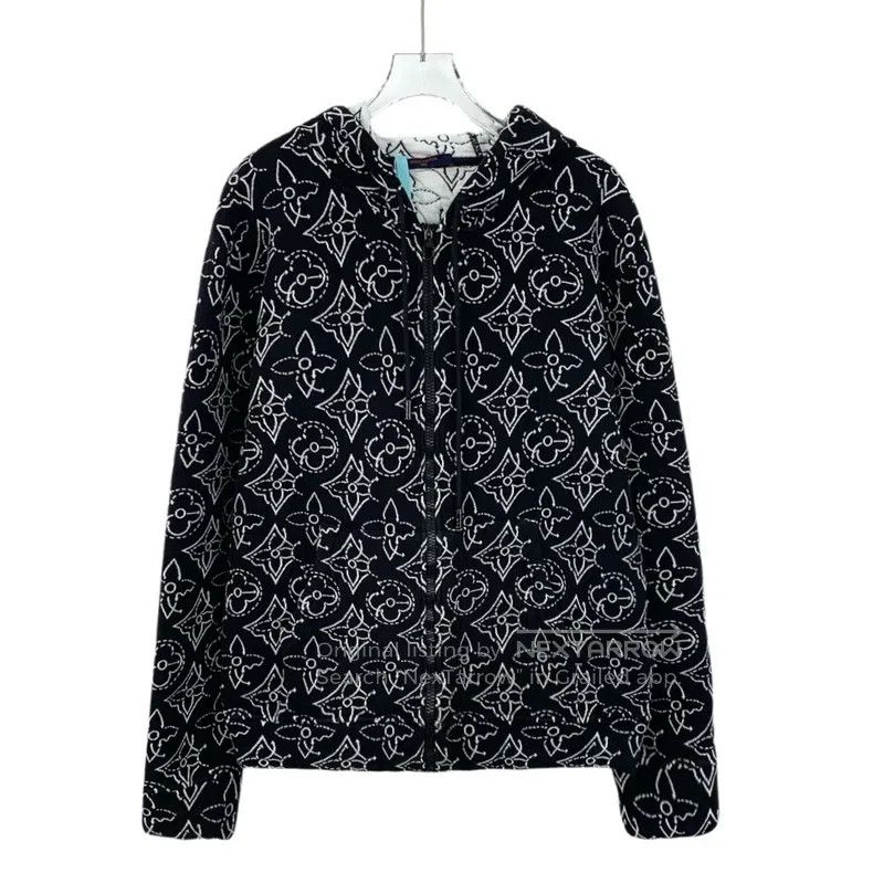 Louis Vuitton Louis Vuitton Black logo jacquard full print cotton hooded Size US L / EU 52-54 / 3 - 1 Thumbnail