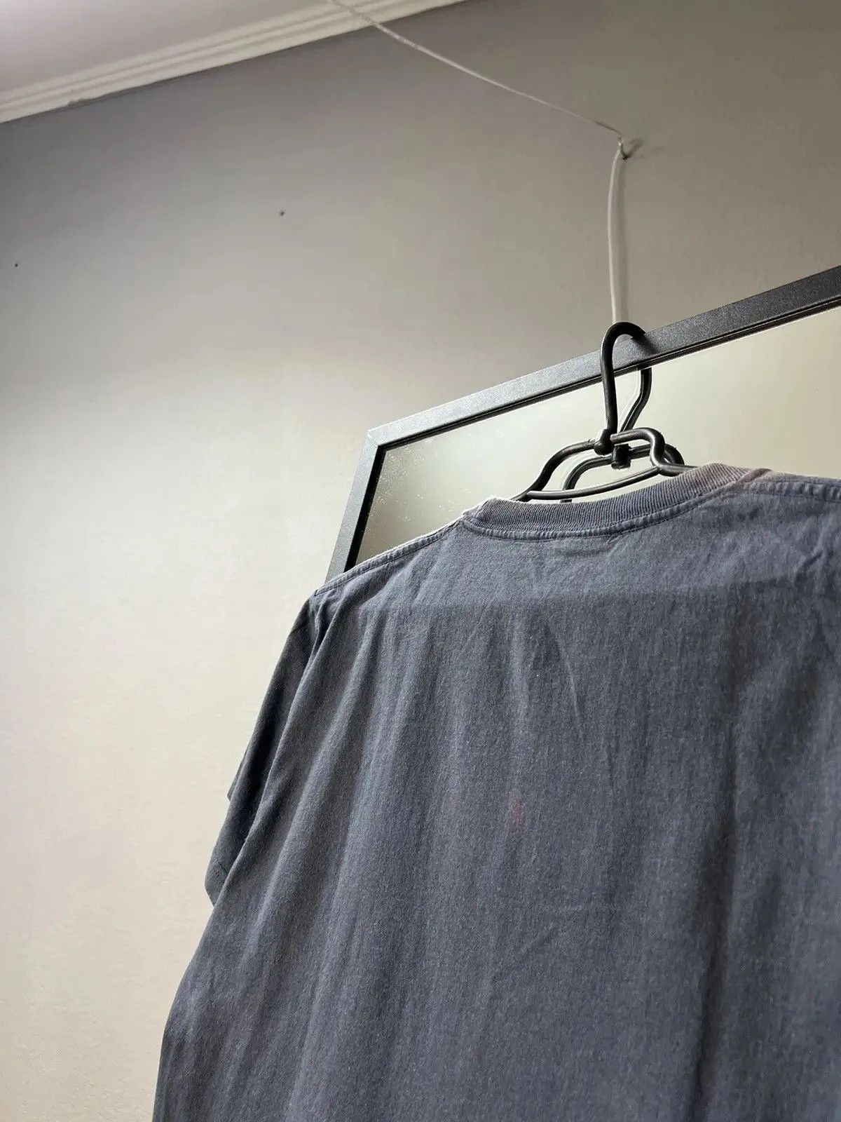 Vintage Vintage Y2K Independent faded t-shirt crash distressed USA Size US M / EU 48-50 / 2 - 11 Thumbnail