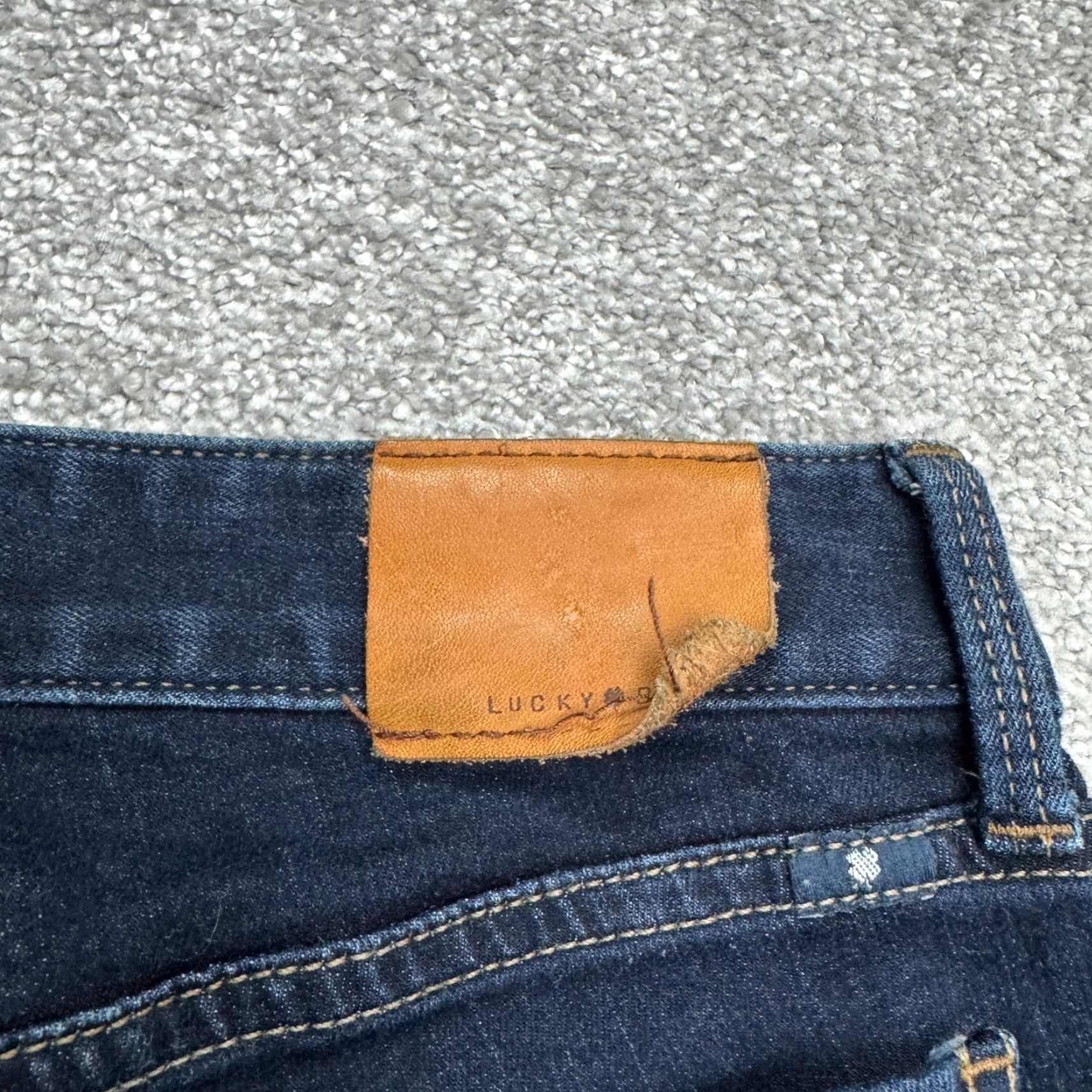 Lucky Brand Lucky Brand Jeans Capri Blue Den​im Mid Rise 27x27 Womens 00/34 - Dark Wash, 5-Pocket, Cotton Blend, Regular Fit Ladies Jeans Size 24" / US 00 / IT 34 - 5 Thumbnail