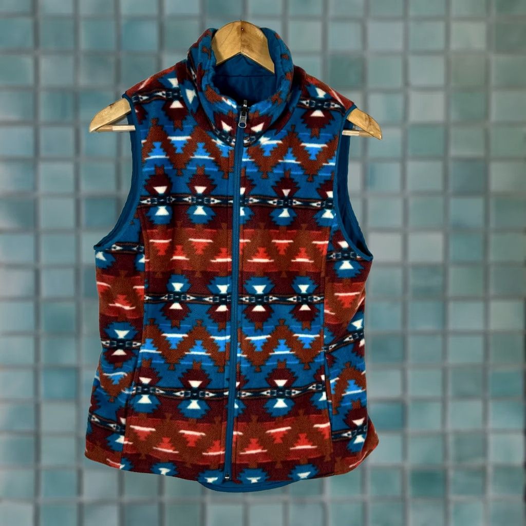 Ariat VINTAGE? No; Ariat Reversible Vest Womens Small Dilon Teal Southwestern Aztec Fleece Quilted Size S / US 4 / IT 40 - 1 Thumbnail