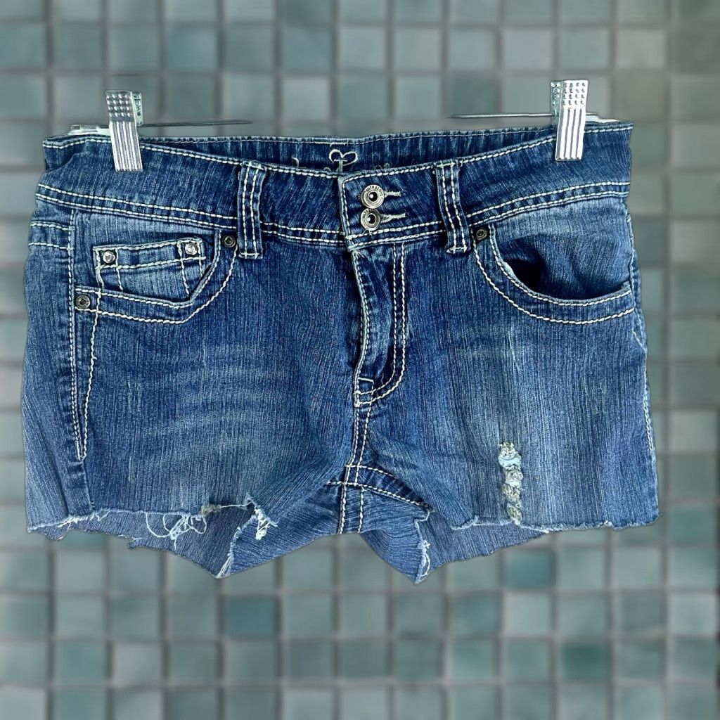 Denime Ultra Love Denim Shorts Cut-Off Womens Junior 11 Blue Embroidered 30W 2H Pockets 5-Pocket Finish Spring Summer Womens Size 32" / US 10 / IT 46 - 1 Thumbnail