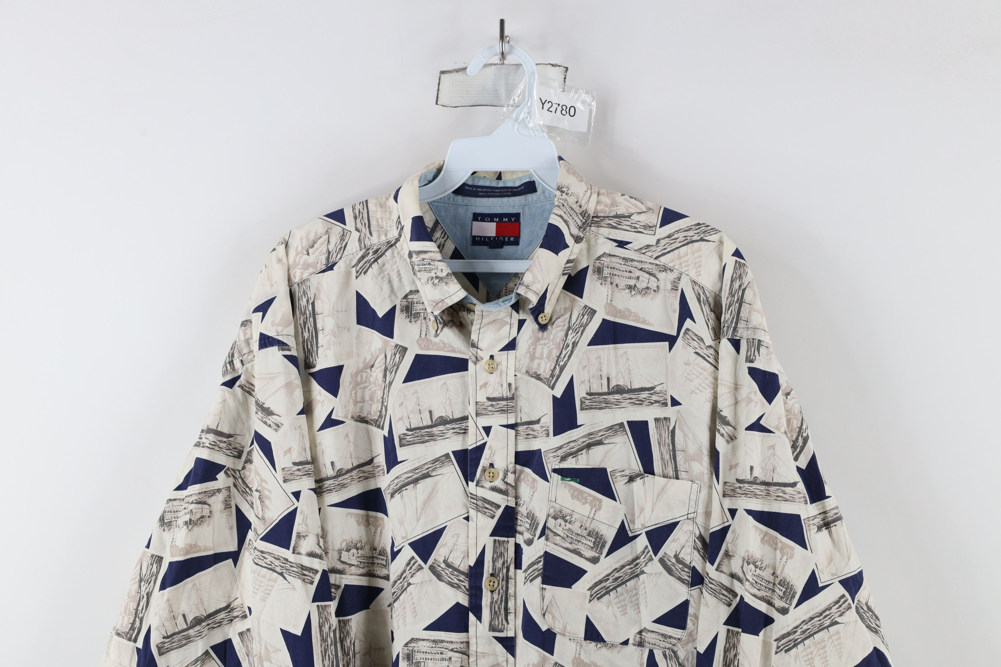 Tommy Hilfiger × Vintage Vintage 90s Tommy Hilfiger All Over Print Button Down Shirt Size US L / EU 52-54 / 3 - 2 Thumbnail