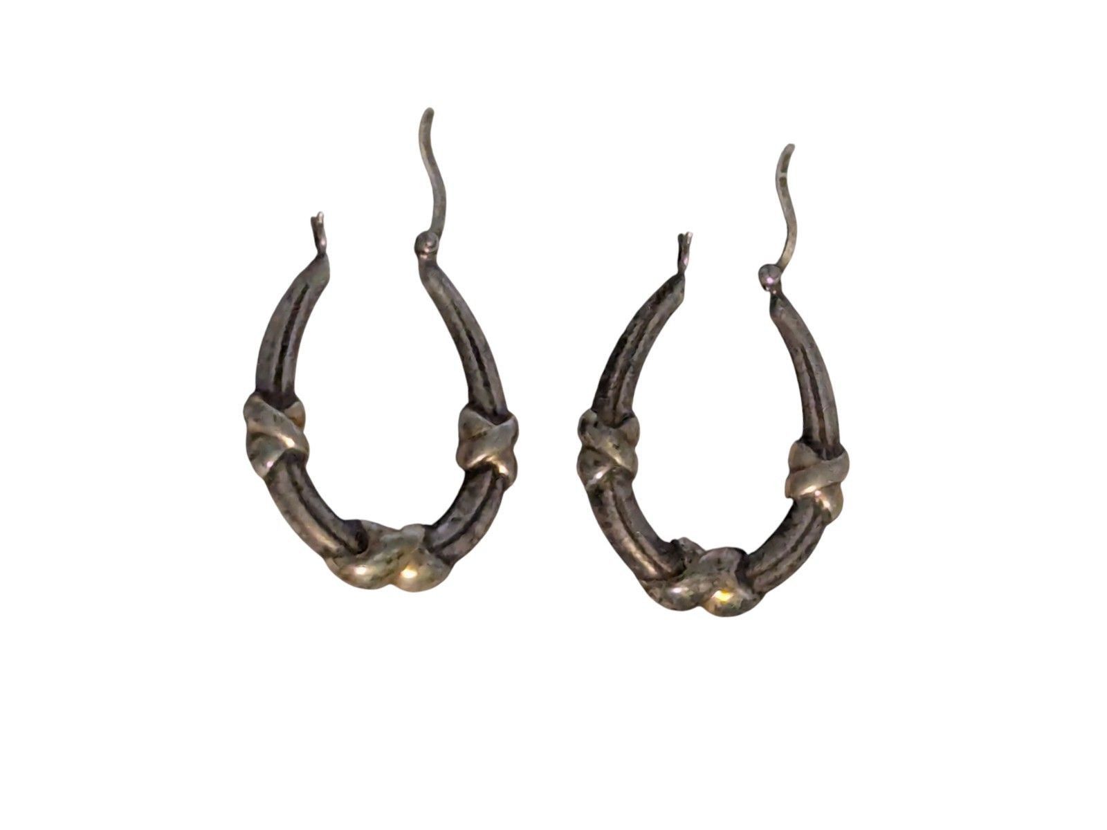 The Unbranded Brand Vintage 1960s Classic Loops Gold Tone Earrings Ribbons Oval Size ONE SIZE - 5 Thumbnail