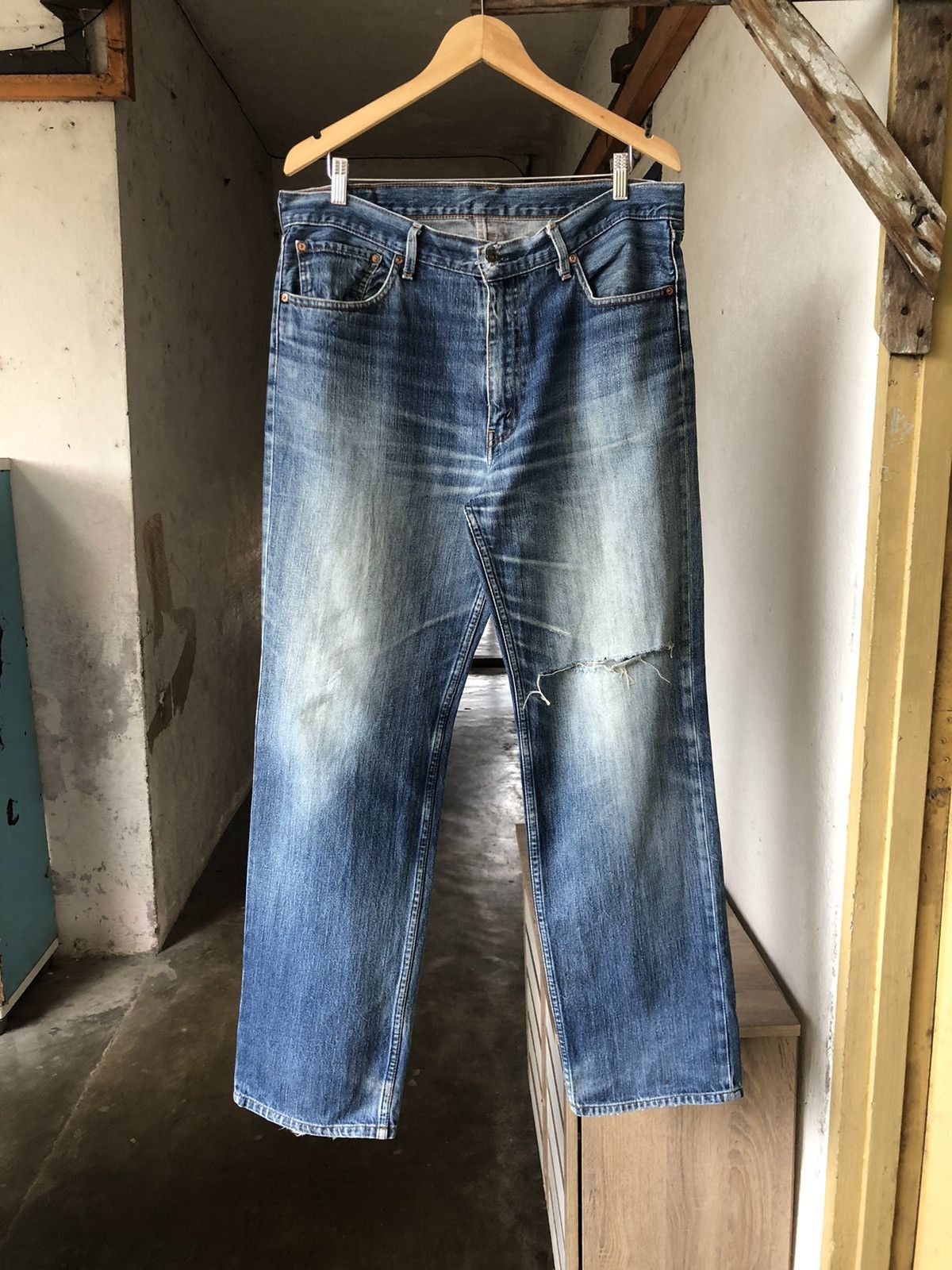 Levi's Vintage Levis 502 Flare Straight Cut Distressed Jeans Size US 37 - 2 Thumbnail