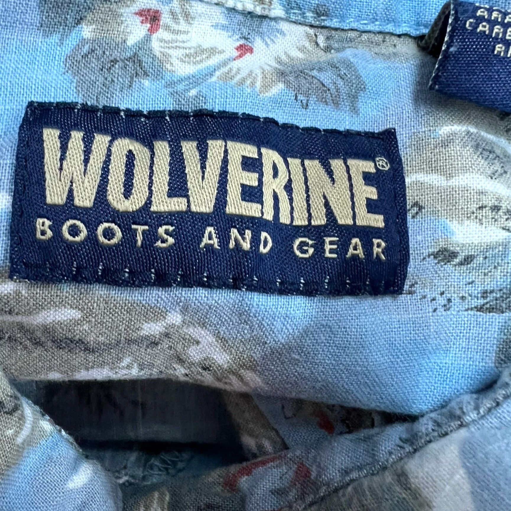 Vintage VINTAGE Wolverine Hawaiian Button Up Shirt Men’s 2XL Blue Short Sleeve UAE Made - Floral Pattern, Cotton, Casual Size US XXL / EU 58 / 5 - 6 Thumbnail