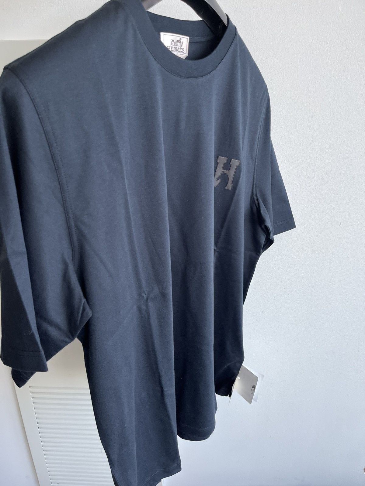 Hermes 2025 Runway Hermes H Leather Logo Tee T-shirt Size US XL / EU 56 / 4 - 14 Thumbnail