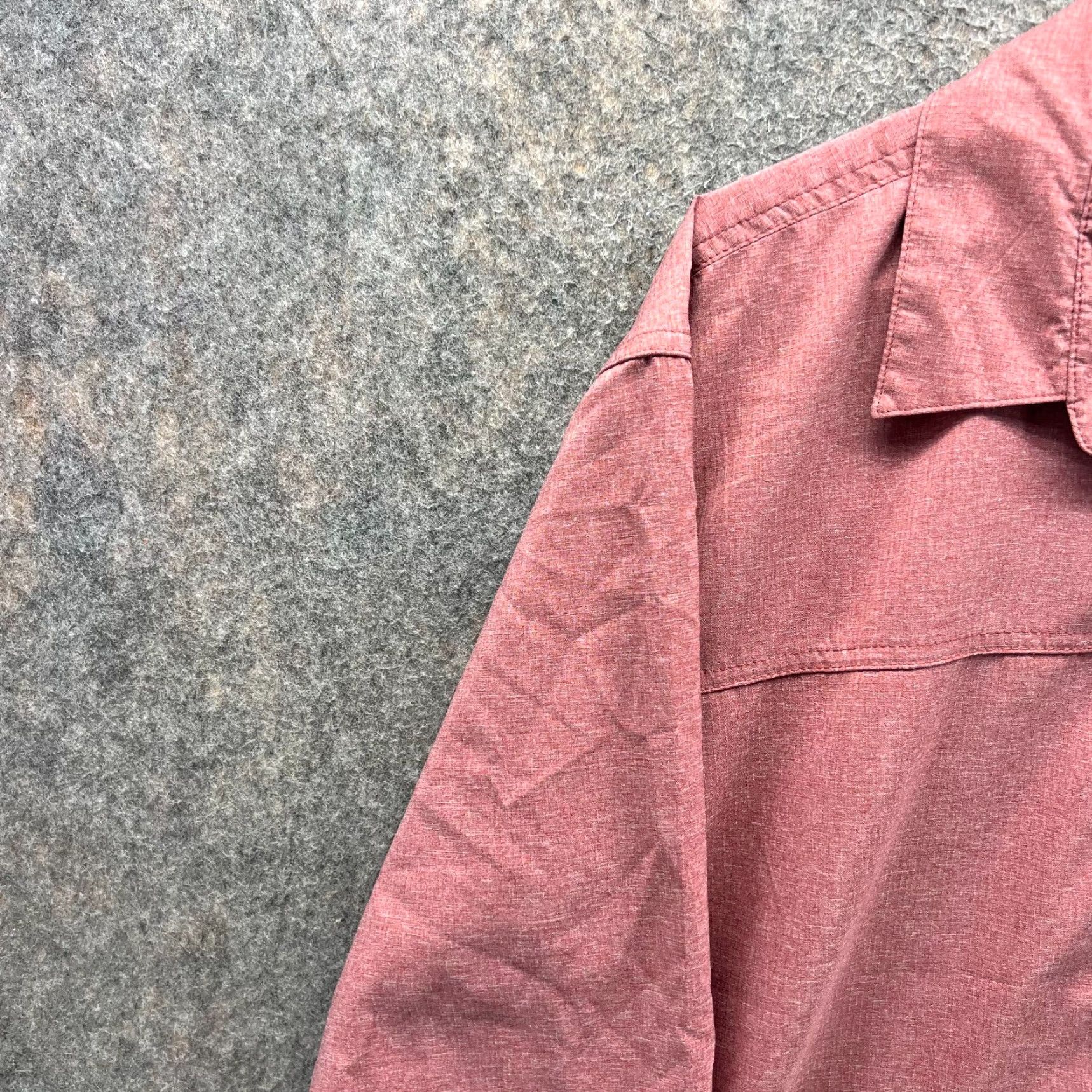 Wrangler VINTAGE Wrangler Shirt Men Large Pink Button Down ATG Outdoors Hiking Pocket Vented Size US L / EU 52-54 / 3 - 7 Thumbnail