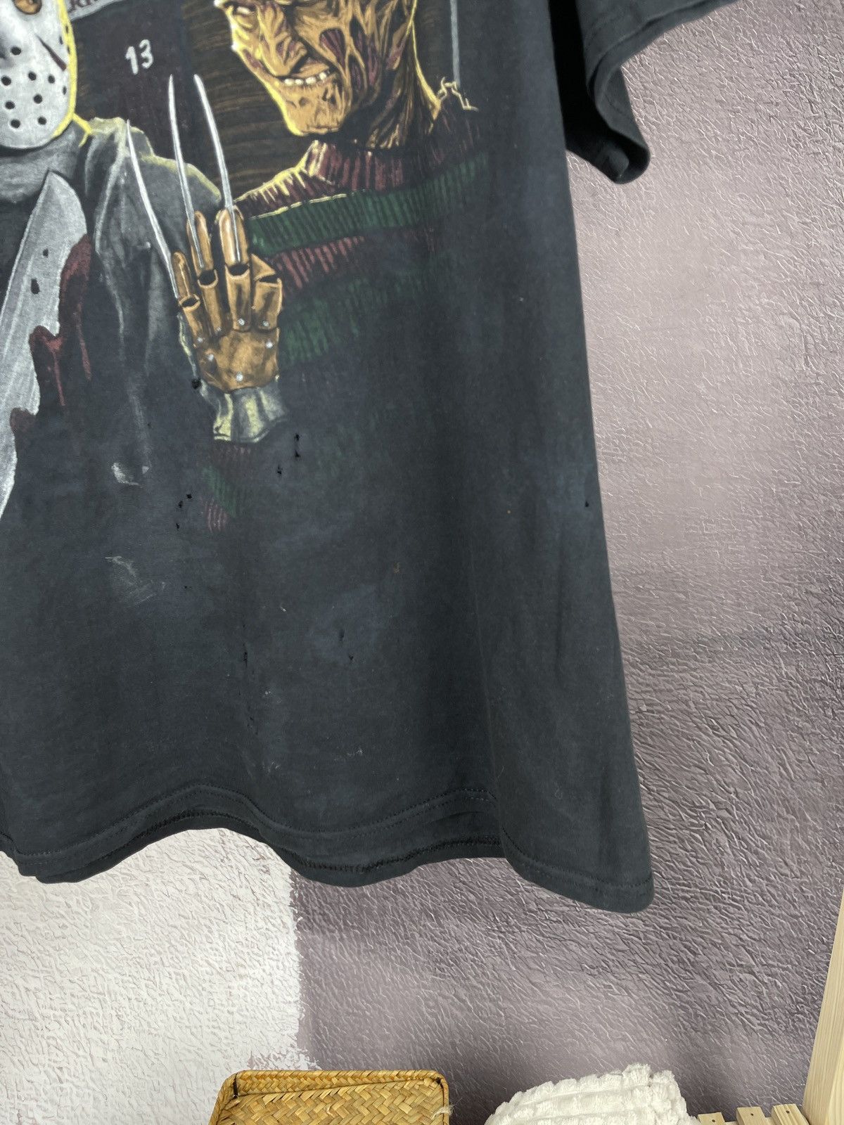 Vintage Vintage Freddy Krueger Vs Jason movie 90s y2k distressed tee Size US XL / EU 56 / 4 - 7 Thumbnail