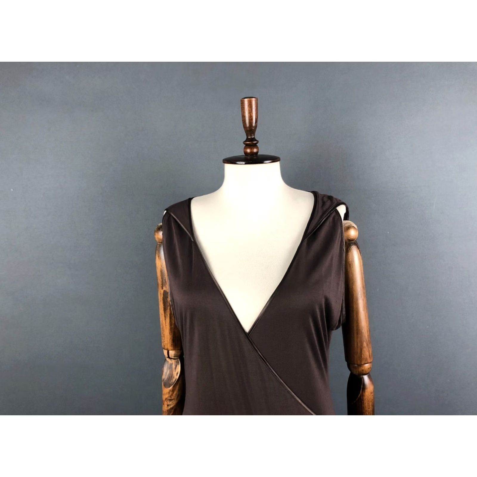Diesel Diesel Blouse Shirt Sleeveless XS Brown Viscose Jersey Scoop Neck Casual Regular Women's 100% Viscose Size XS / US 0-2 / IT 36-38 - 5 Thumbnail