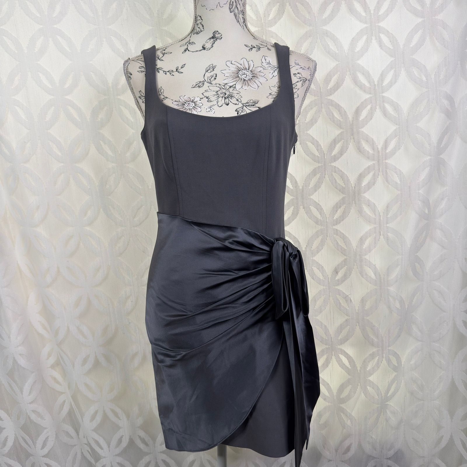 Cinq a Sept Cinq a Sept Waverly Silk Gathered Bow Accent Mini Dress NWT Size M / US 6-8 / IT 42-44 - 5 Thumbnail