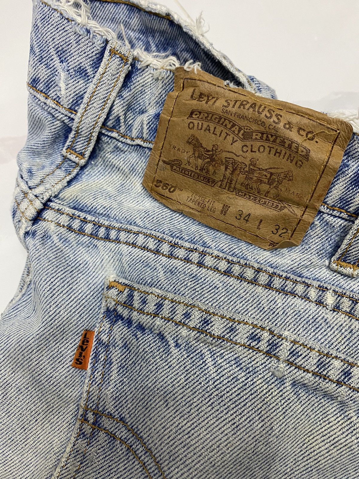 🔥LEVIS 560 ORANGE TAB THRASHED LOOSE FIT TAPERED LEG