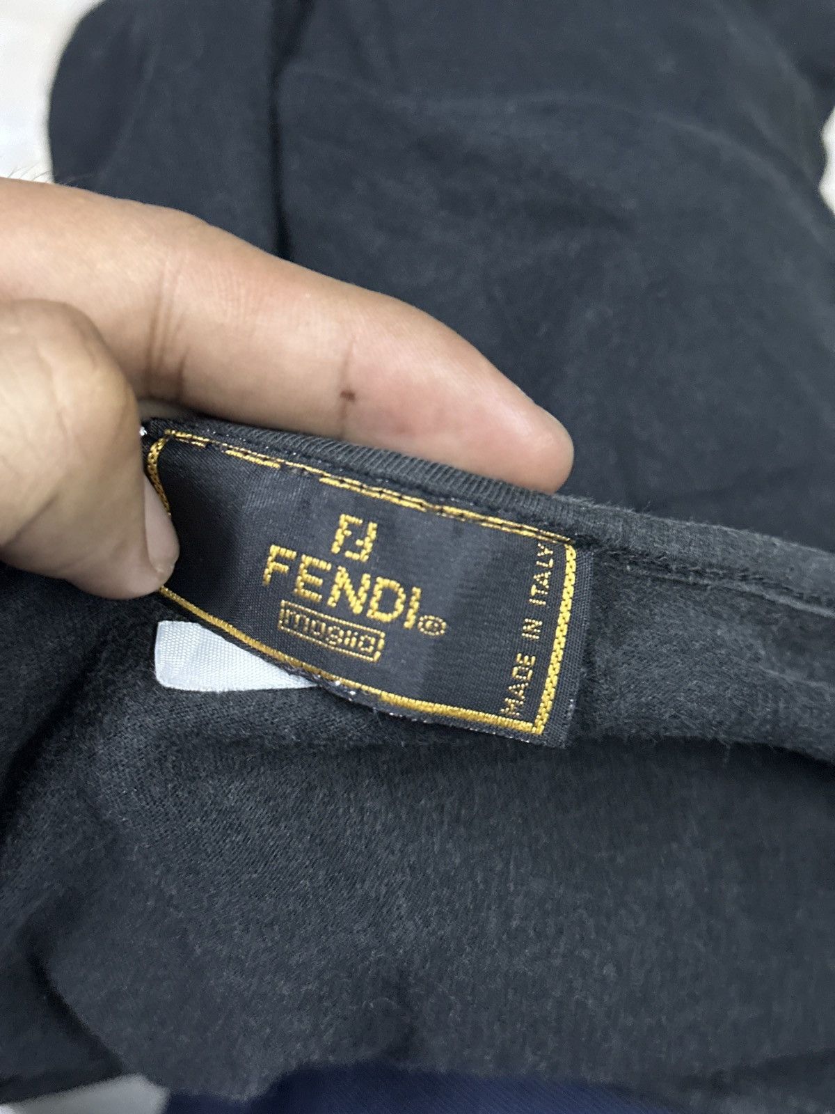 Fendi Fendi 🎌💥 Black Tee Fendi Muglia Italy 🎌 Size M / US 6-8 / IT 42-44 - 5 Thumbnail